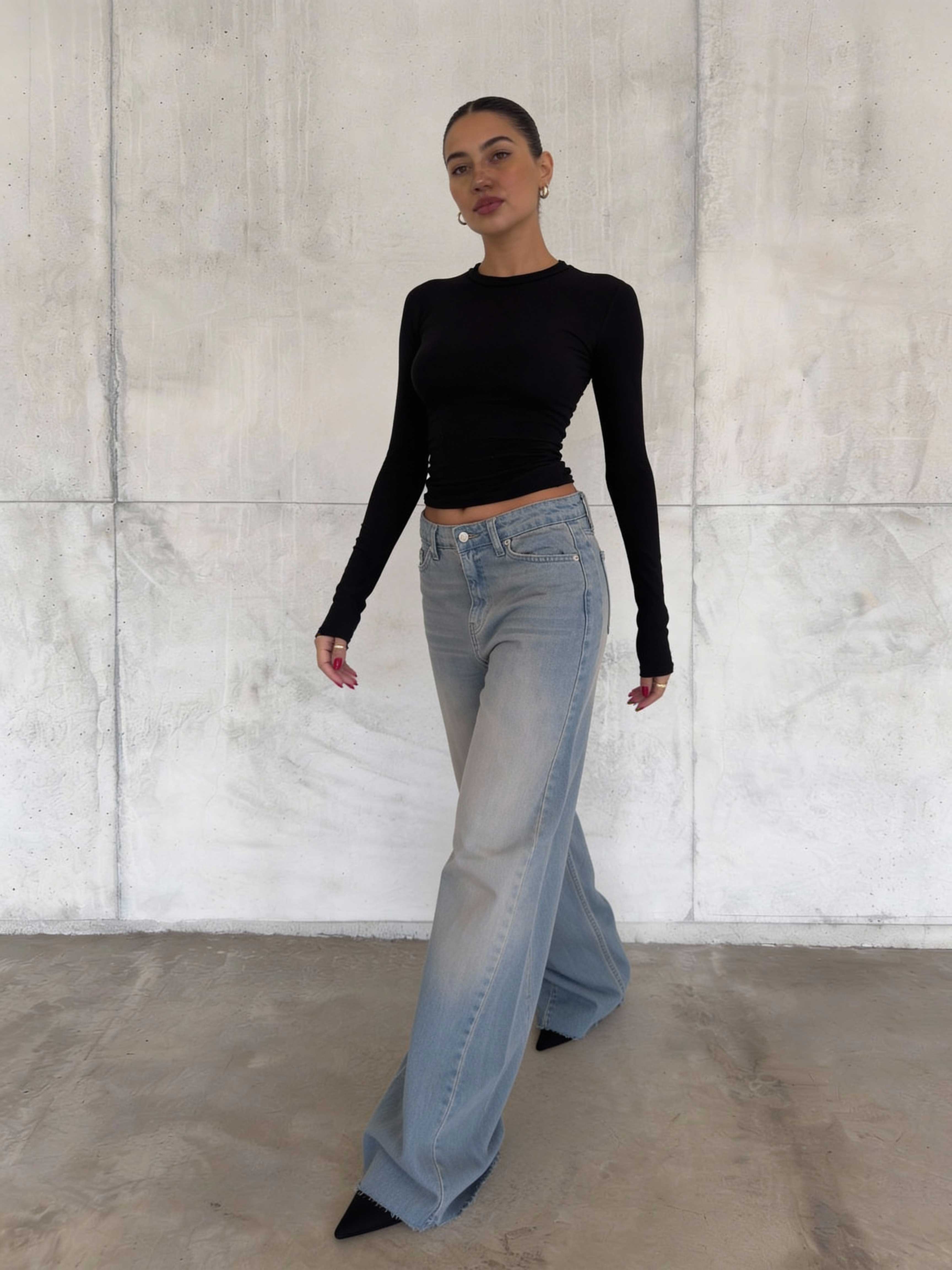 Super Baggy – High-Waist Light Vintage Blue Raw Hem Jeans Super Baggy CIZARO - Cizaro Jeans