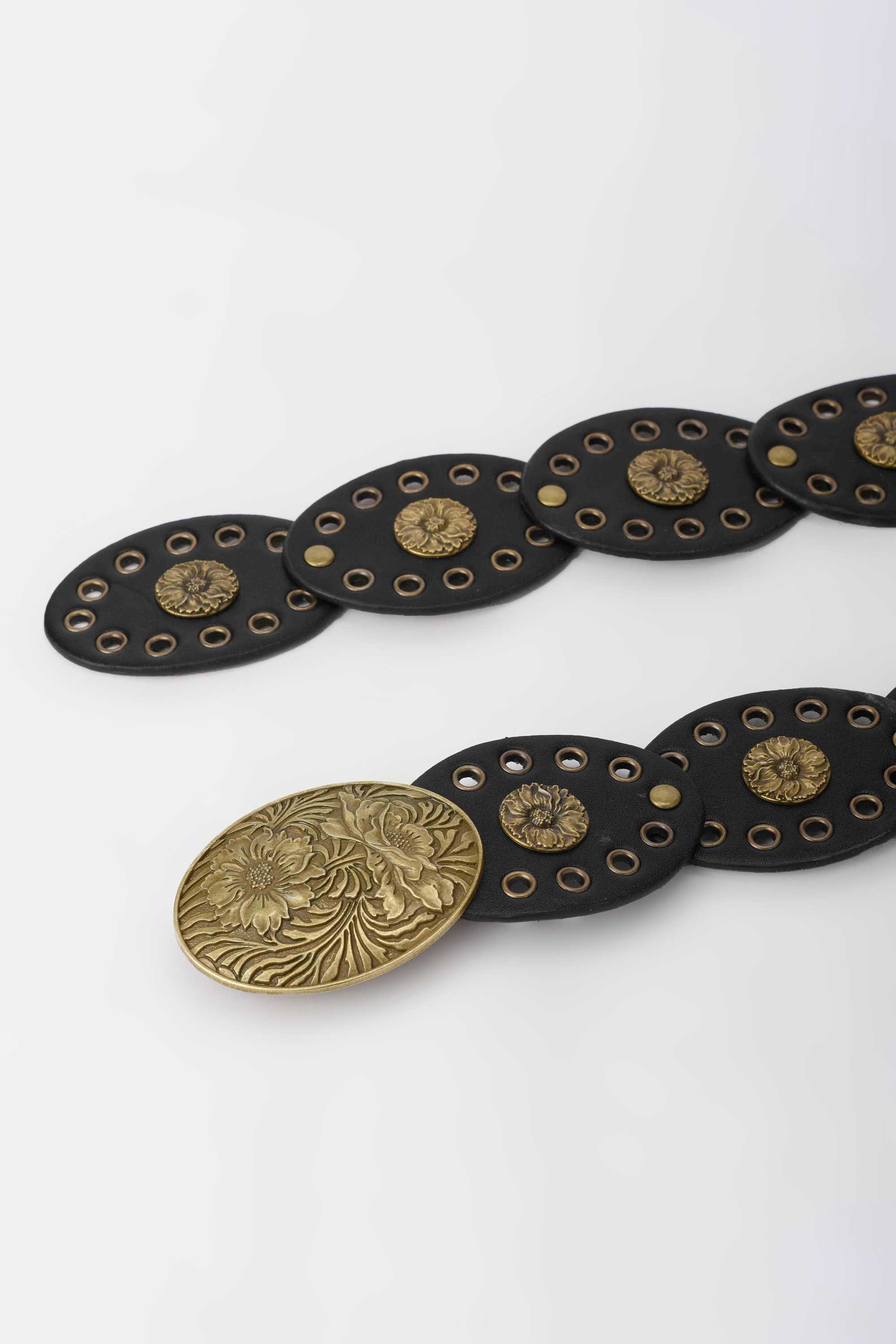 Floral Disc Stretch Belt – Black
