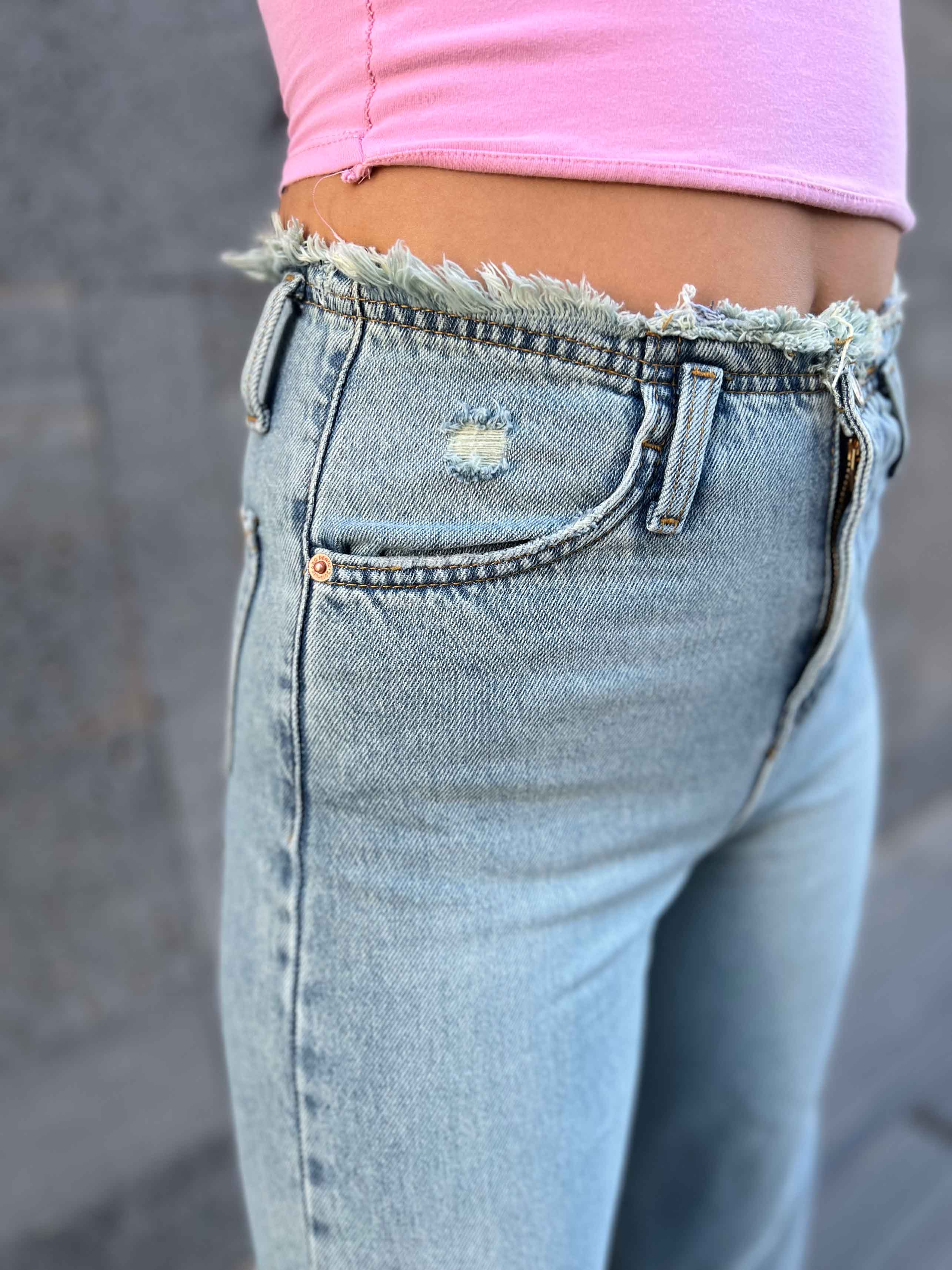 Straight - Frayed Waistband. Straight Leg CIZARO    - Cizaro Jeans