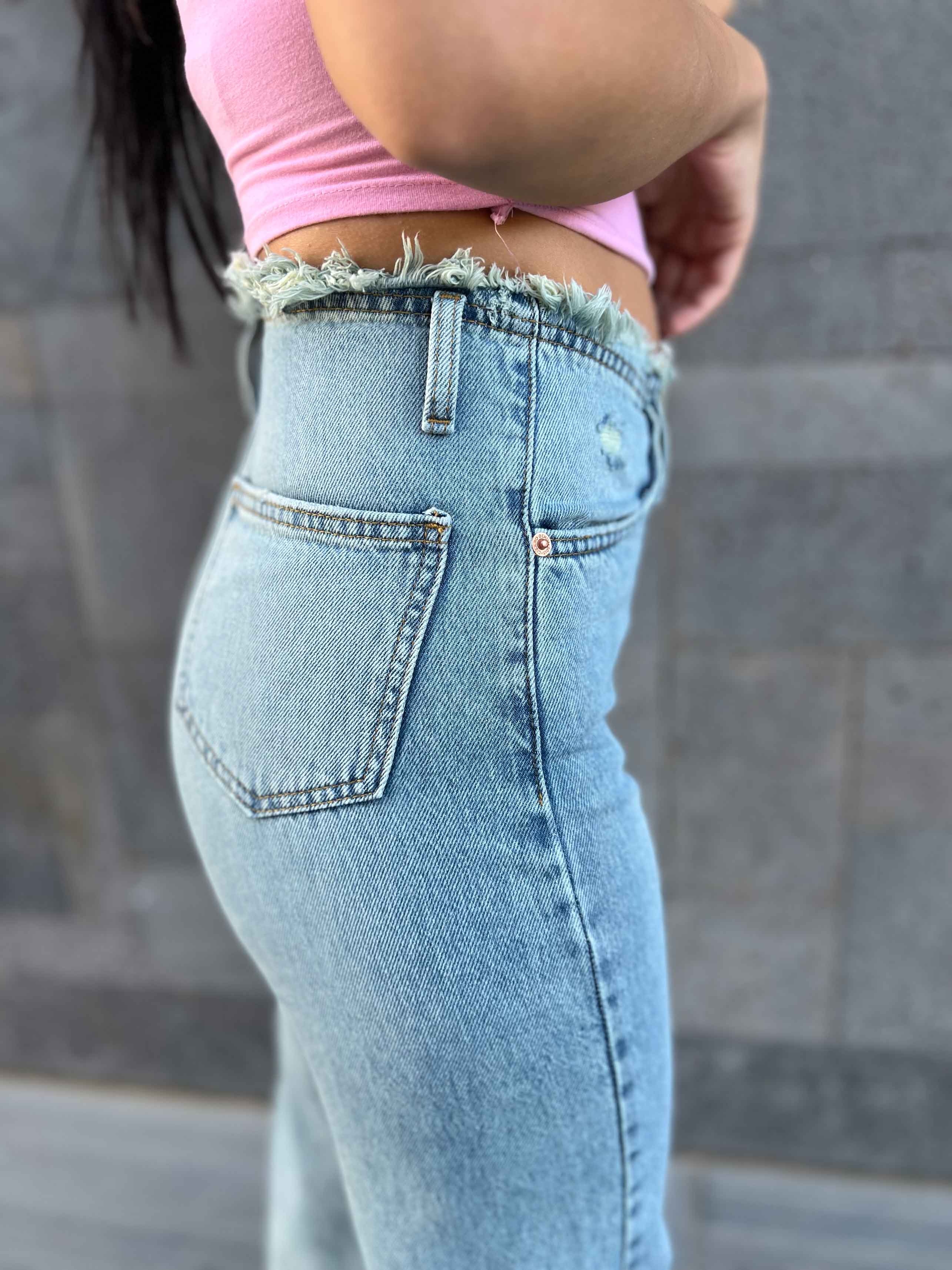 Straight - Frayed Waistband. Straight Leg CIZARO    - Cizaro Jeans