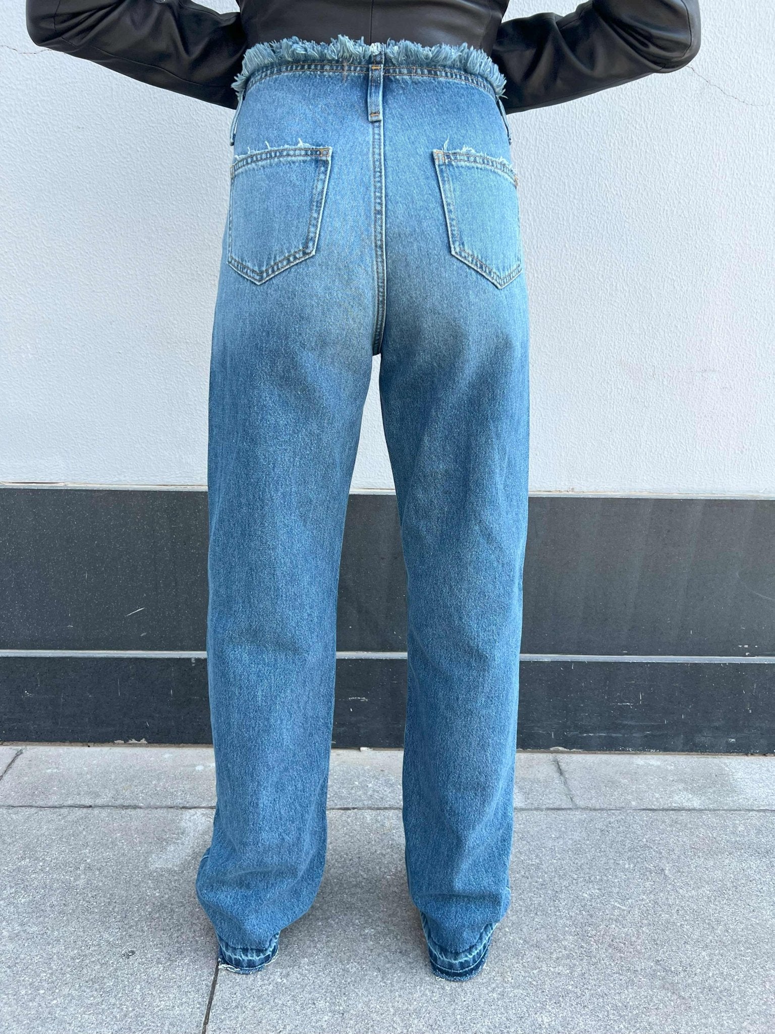 Straight - Frayed Waistband. Straight Leg CIZARO    - Cizaro Jeans