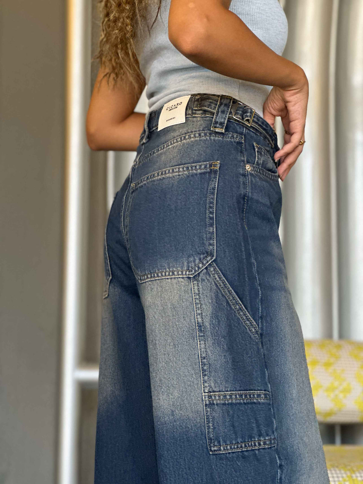 Carpenter - Mid Vintage Blue. Mom-Fit Cizaro - Cizaro Jeans