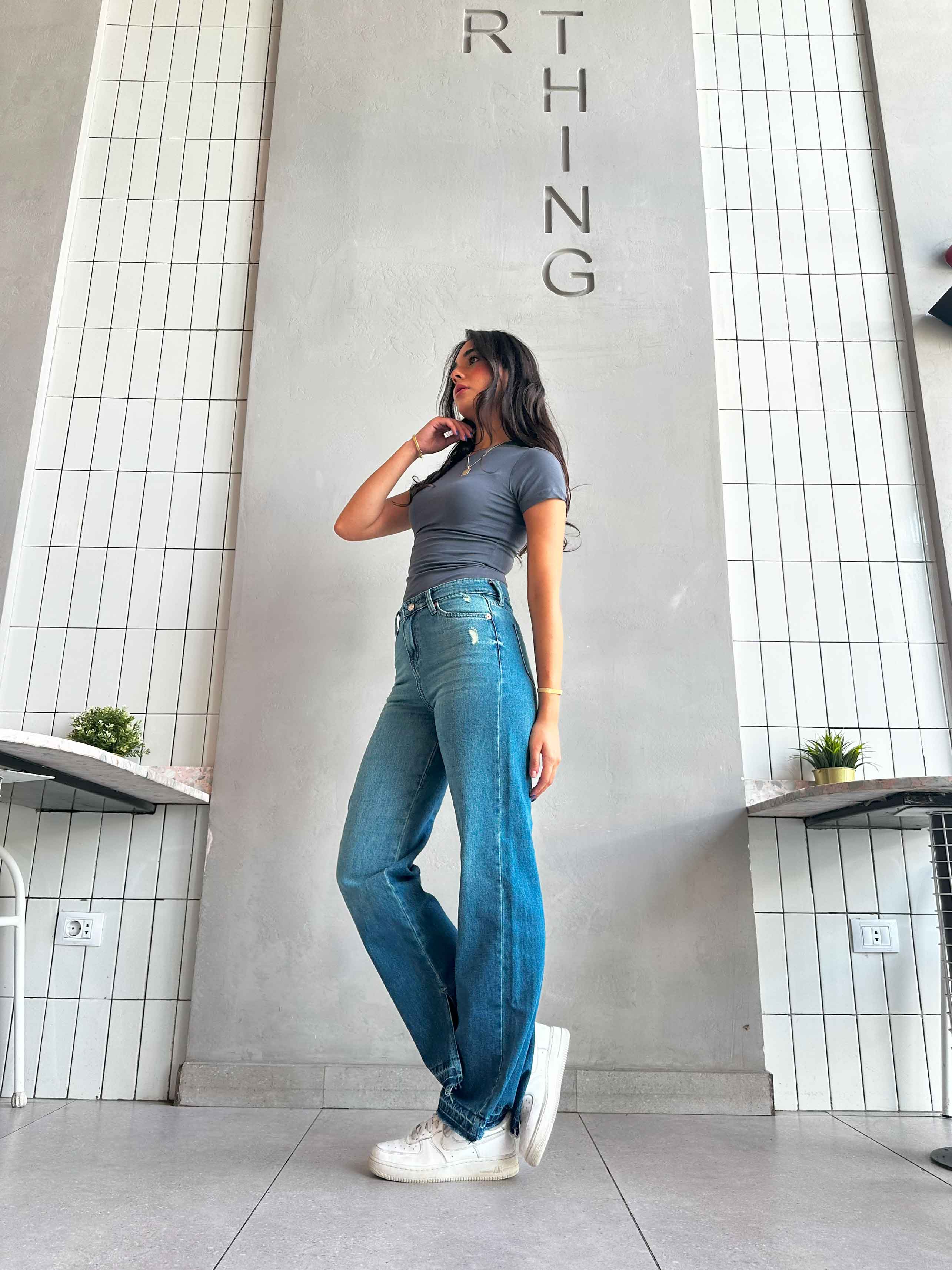 Straight Leg - Mid Vintage Blue High-Waisted Jeans. Straight Leg CIZARO    - Cizaro Jeans