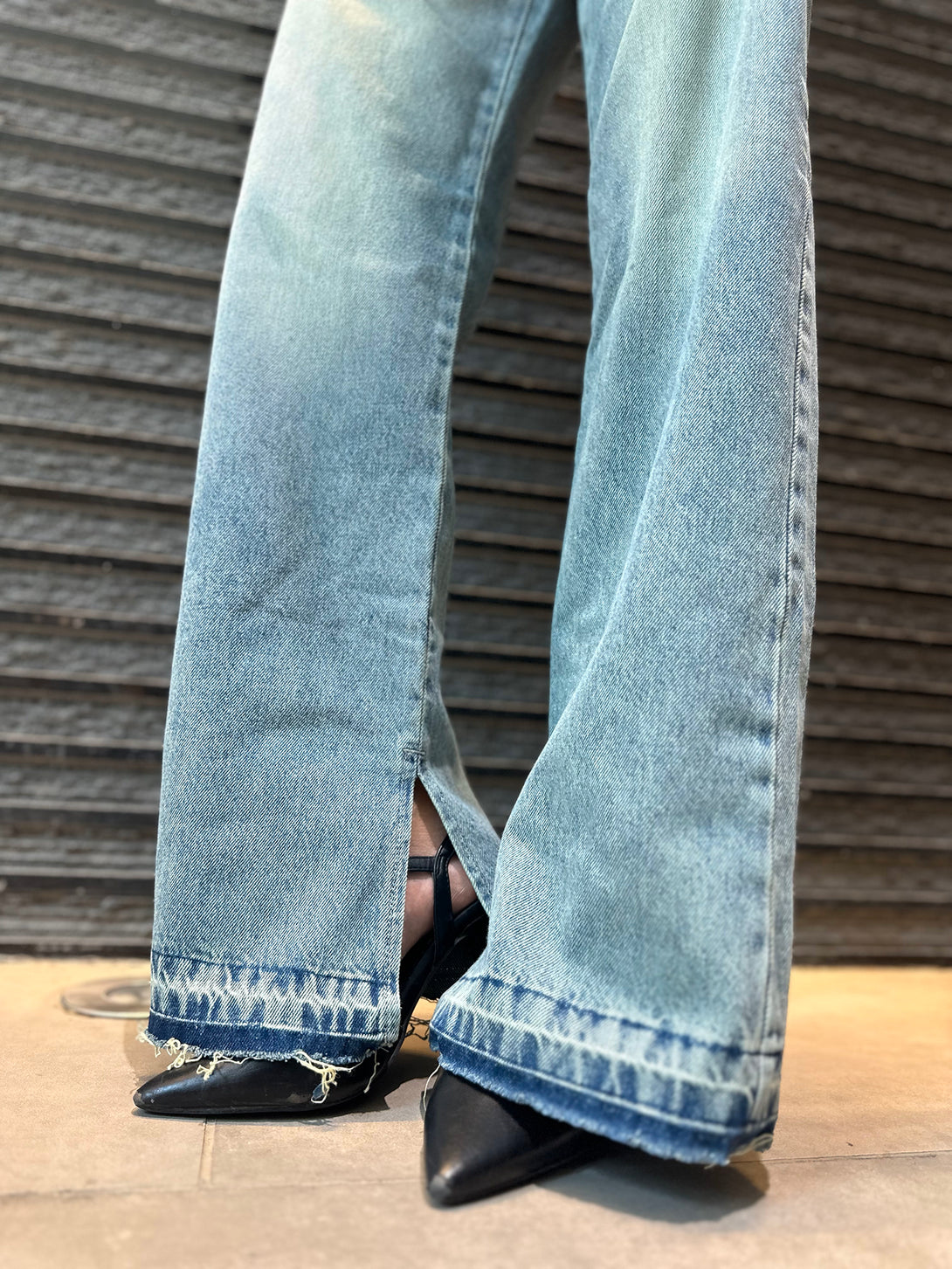 Straight Leg - Light Vintage Blue Split Hem Jeans. Baggy CIZARO    - Cizaro Jeans