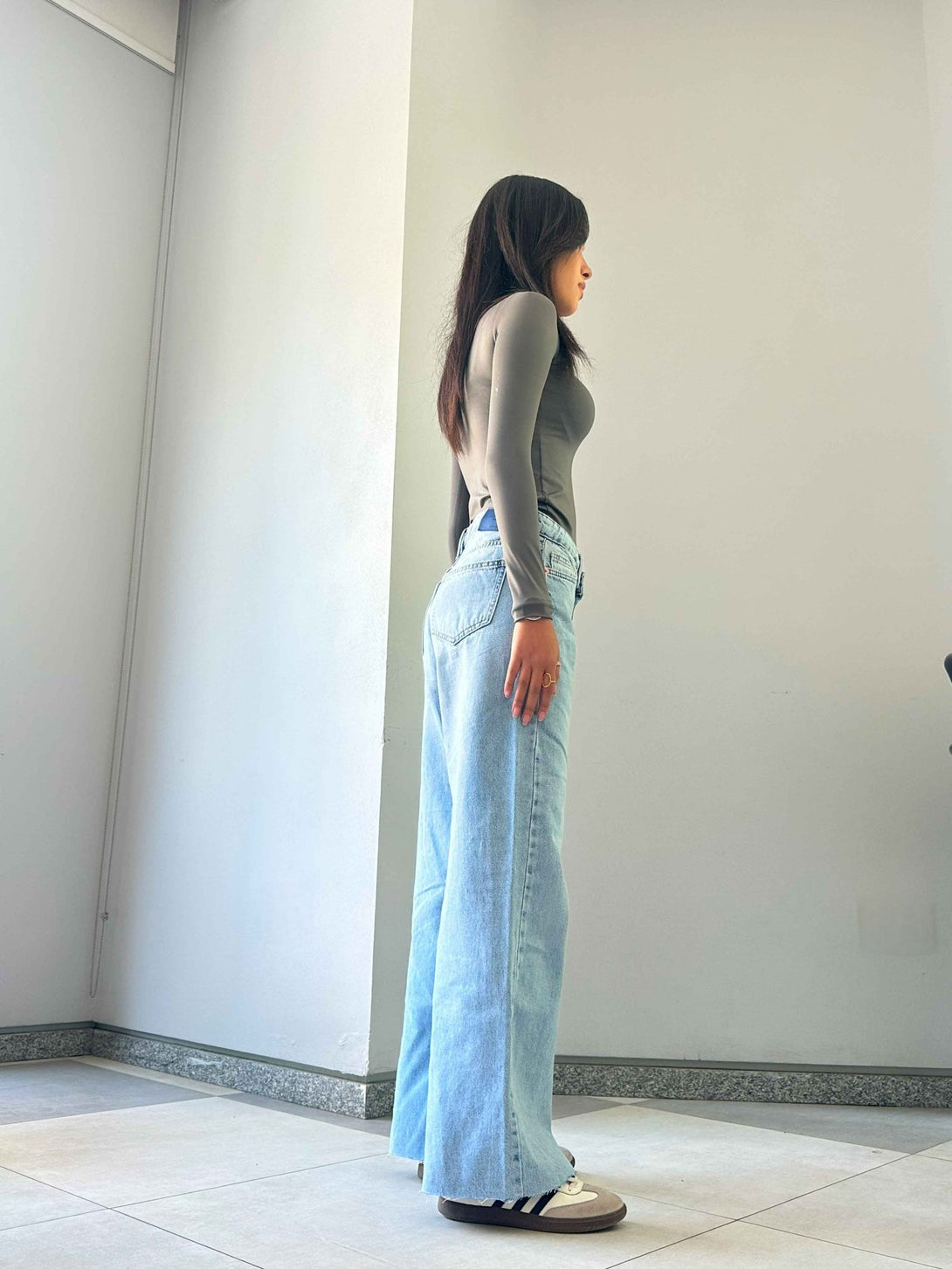 Wide Leg - Light Acid Blue Ankel Raw Hems Jeans. Wide Leg CIZARO    - Cizaro Jeans