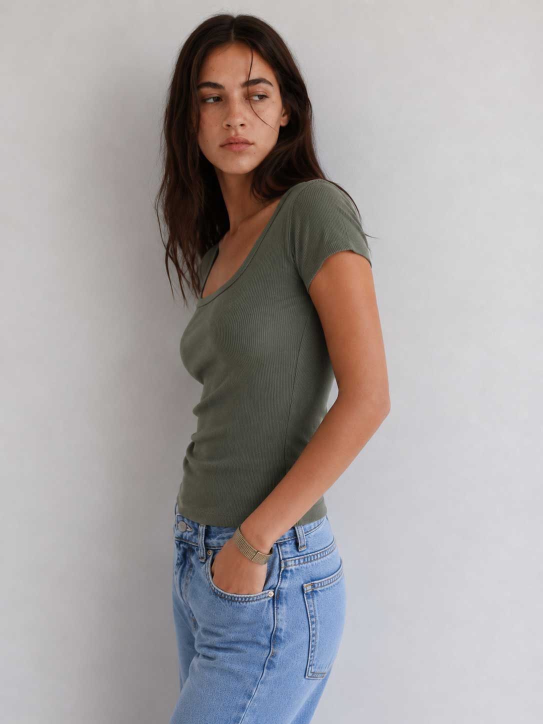 Short Sleeve U-Neck Ribbed Top – Olive