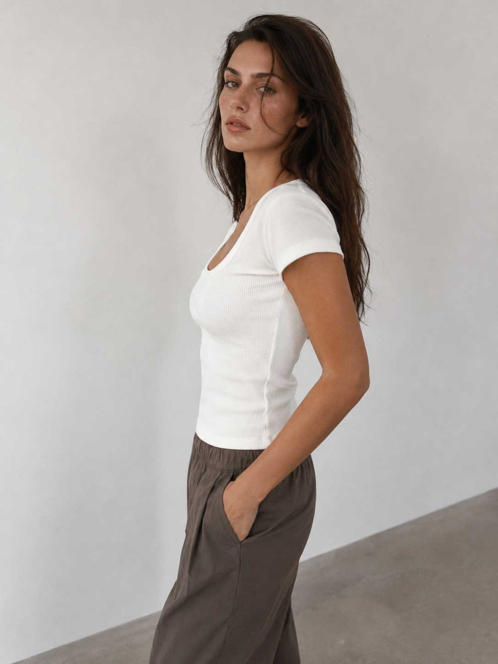 Short Sleeve U-Neck Ribbed Top – White