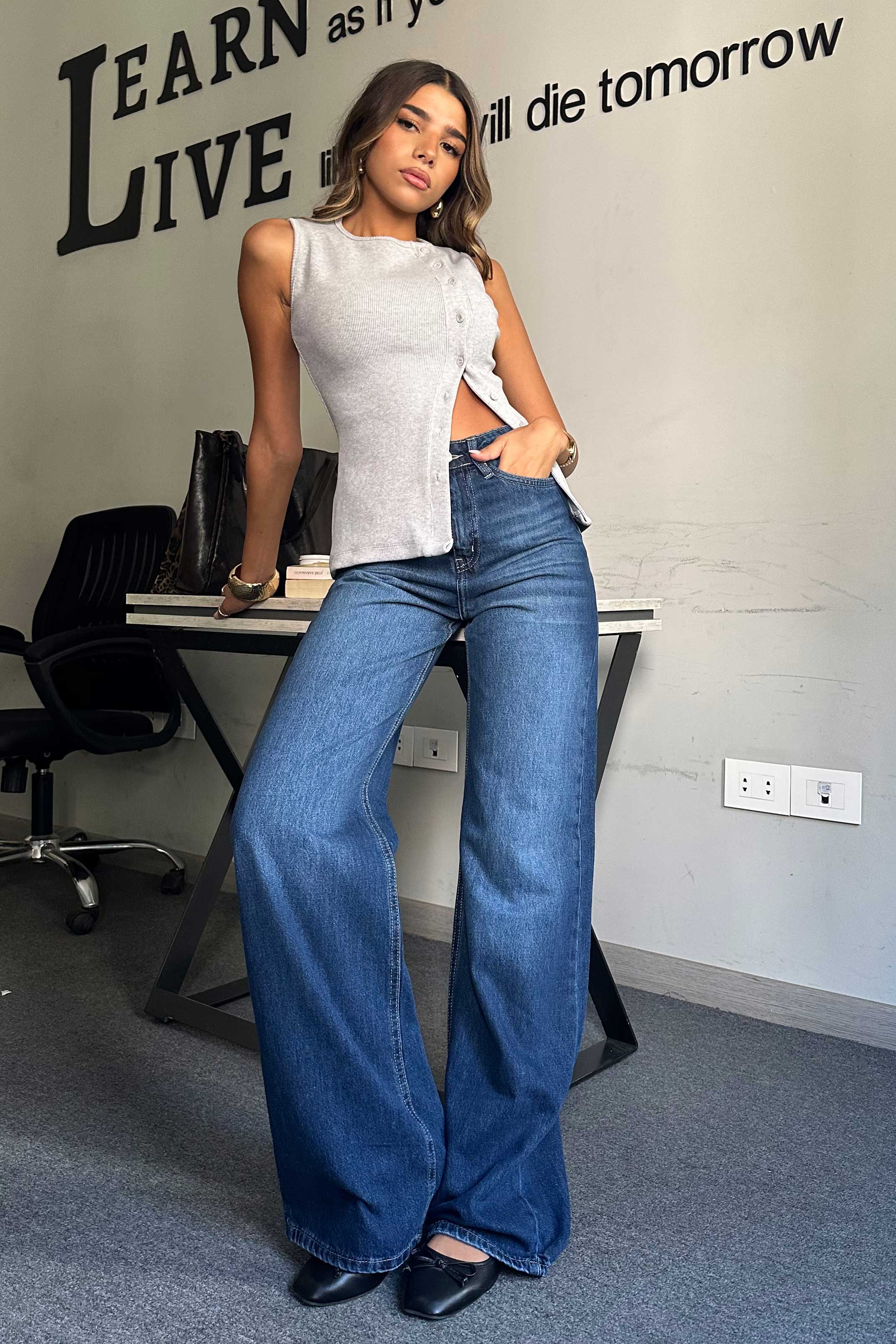 Baggy - High-Waist Washed Dark Blue Jeans