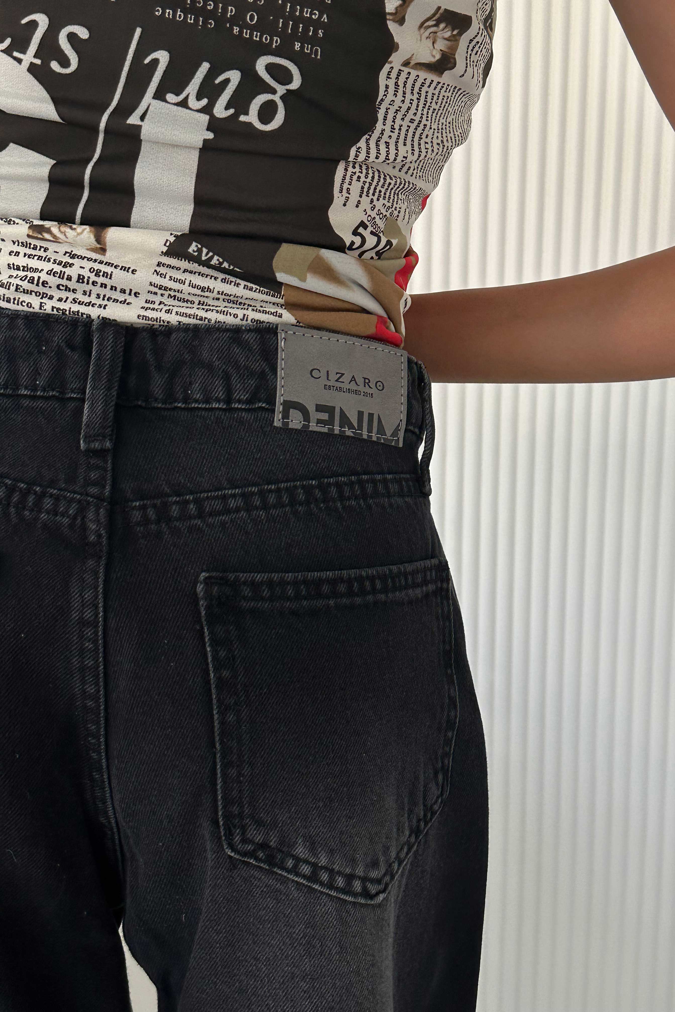 Baggy - Low-Waist Faded Washed Black Jeans