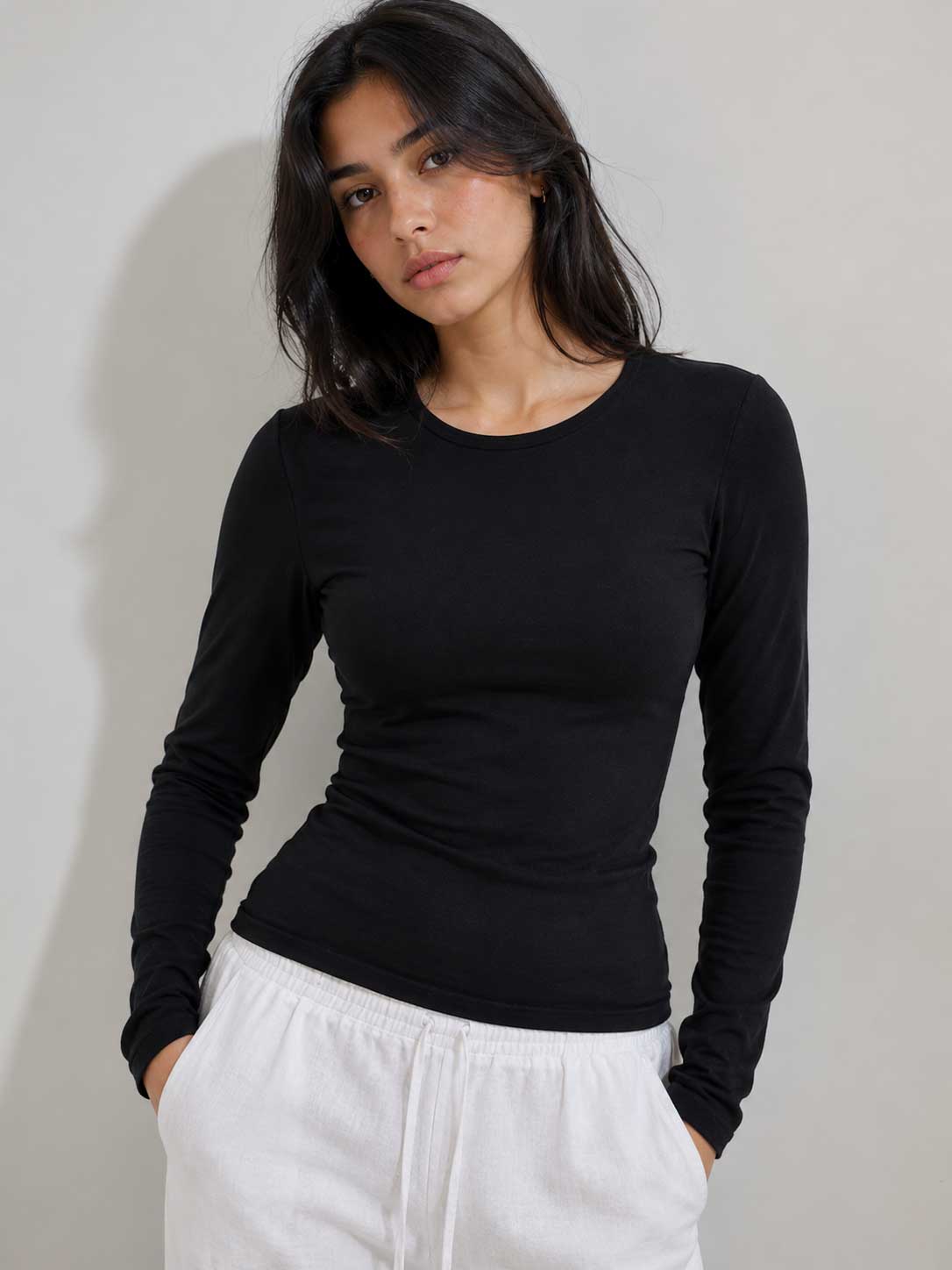 Double-Layer Fitted Long Sleeve Crew Neck Top – Black
