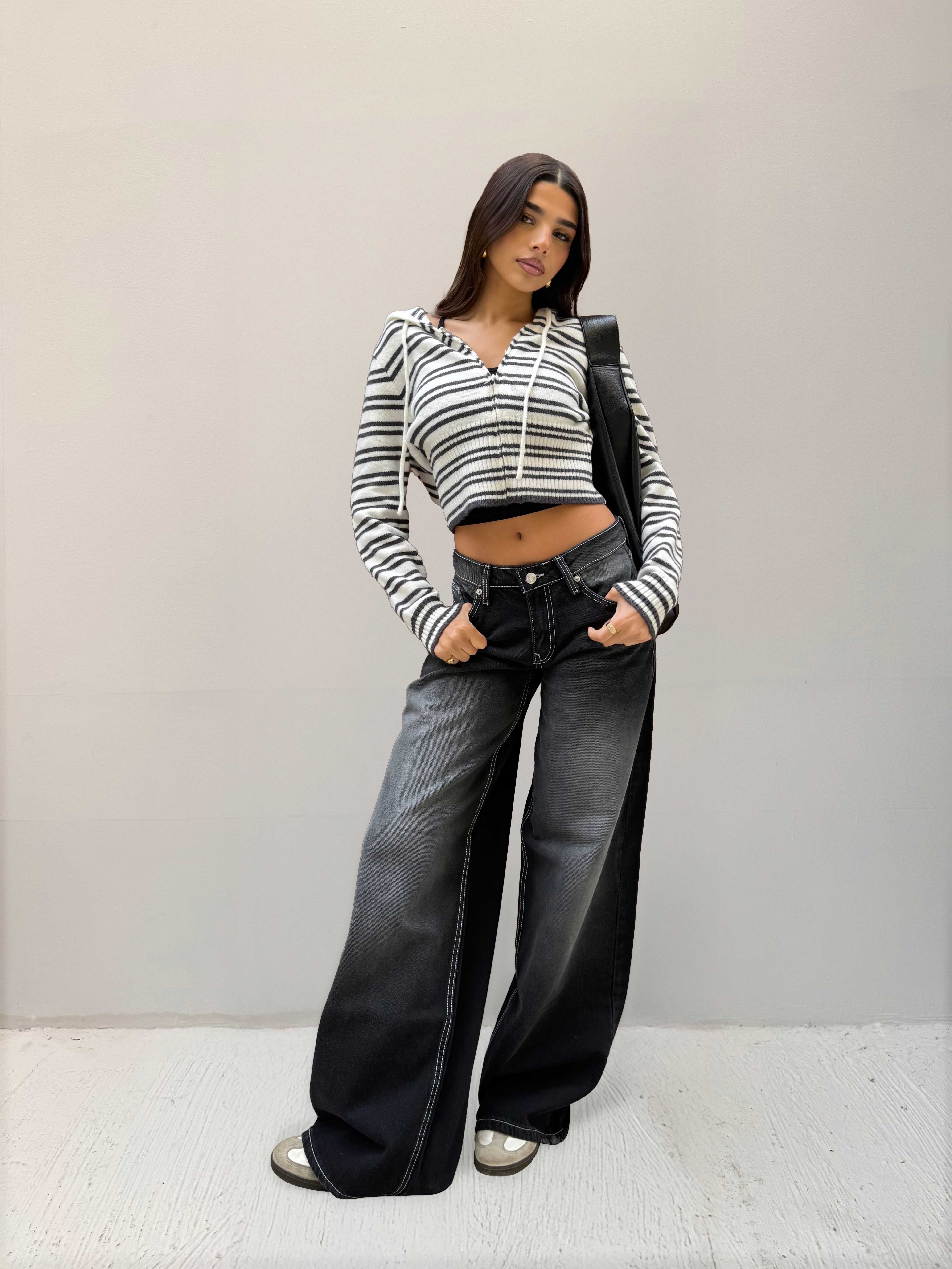 Baggy – Low-Waist Faded Washed Black Jeans