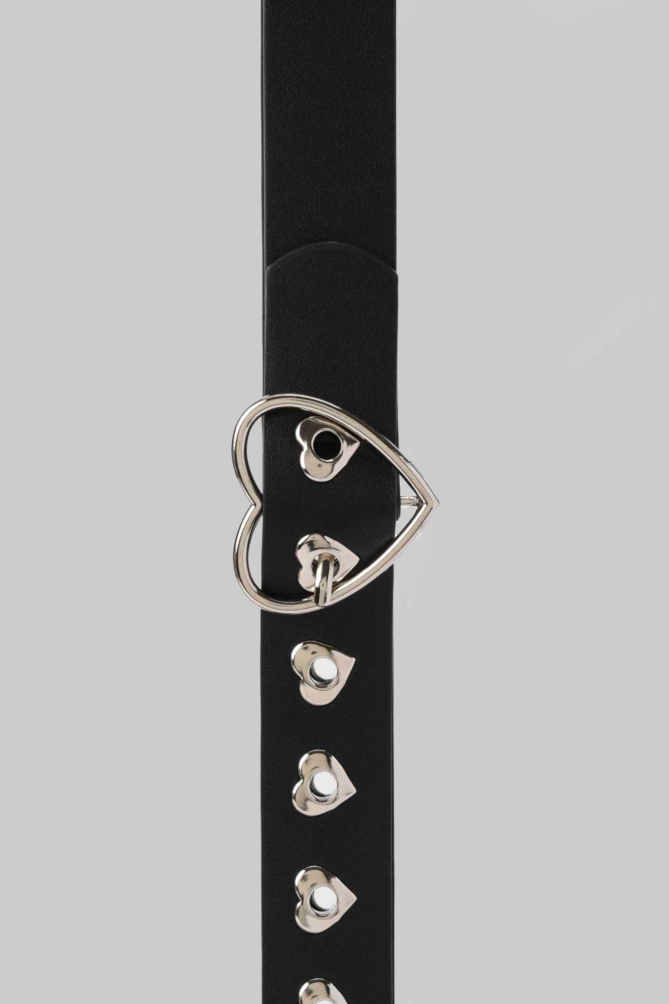 Belt | The Heartbeat Belt – Black Faux Leather Slim with Silver Heart Buckle Belt - Acc CZBELT - Cizaro Jeans
