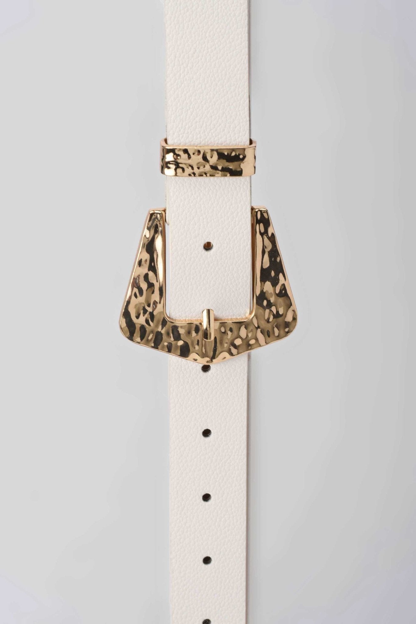 Belt | The Molten Buckle Belt – White Faux Leather Medium with Hammered Gold Detail Belt - Acc CZBELT - Cizaro Jeans