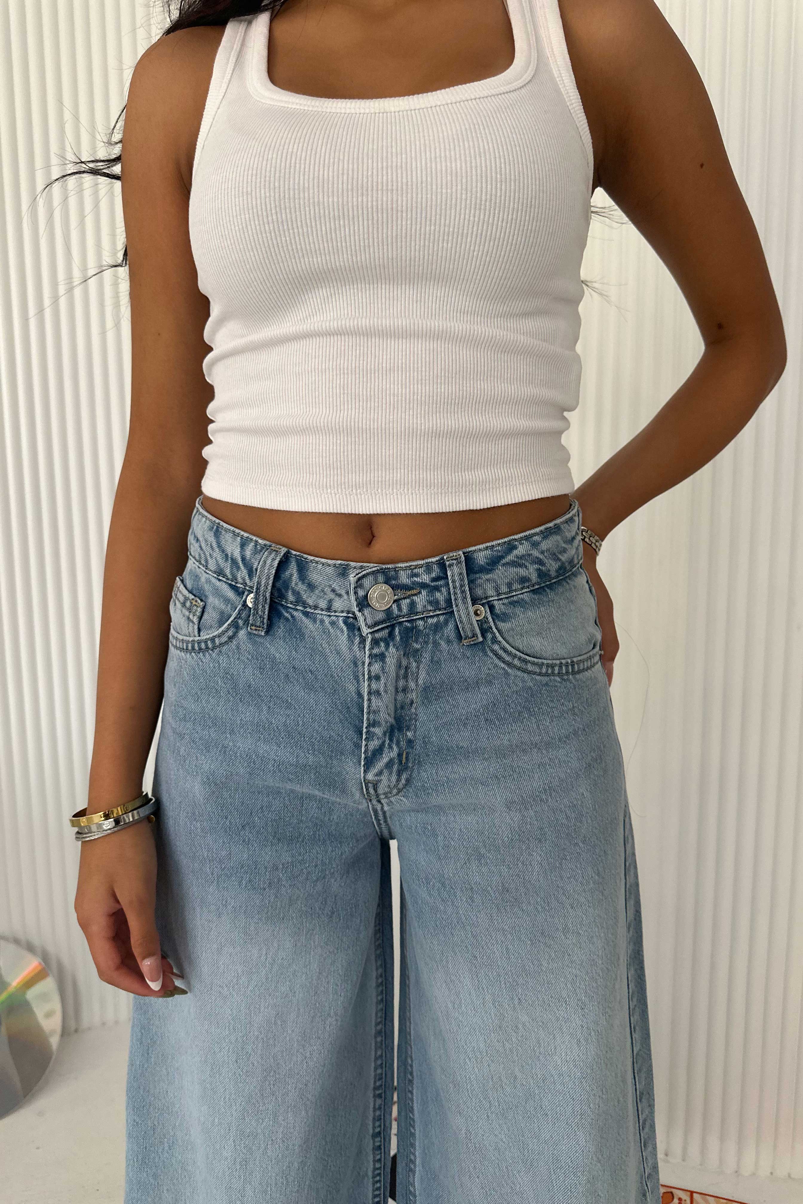 Super Baggy - Mid-Rise Bright Blue Jeans