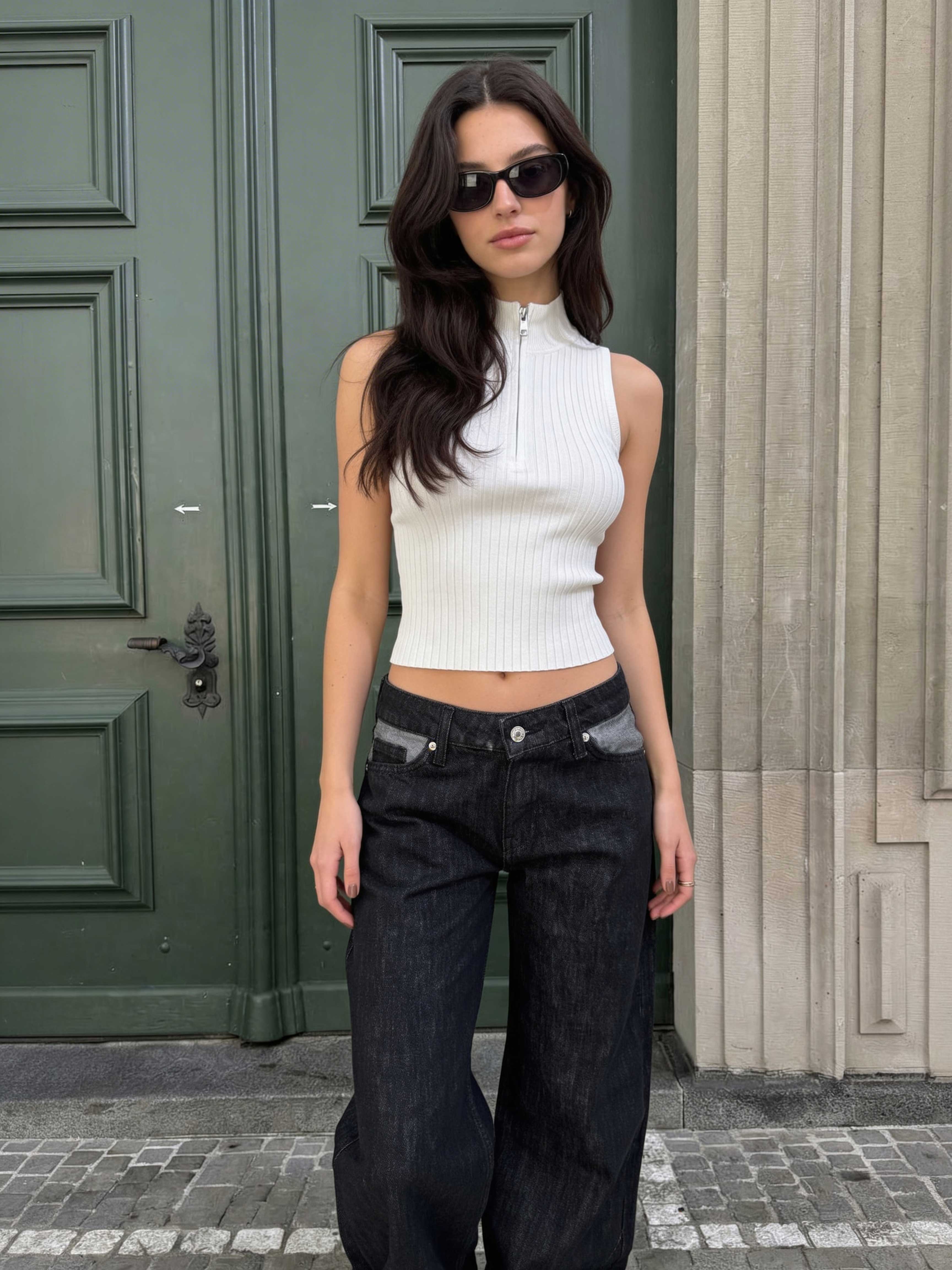 Baggy – Low-Waist Folded Black Raw Denim Jeans