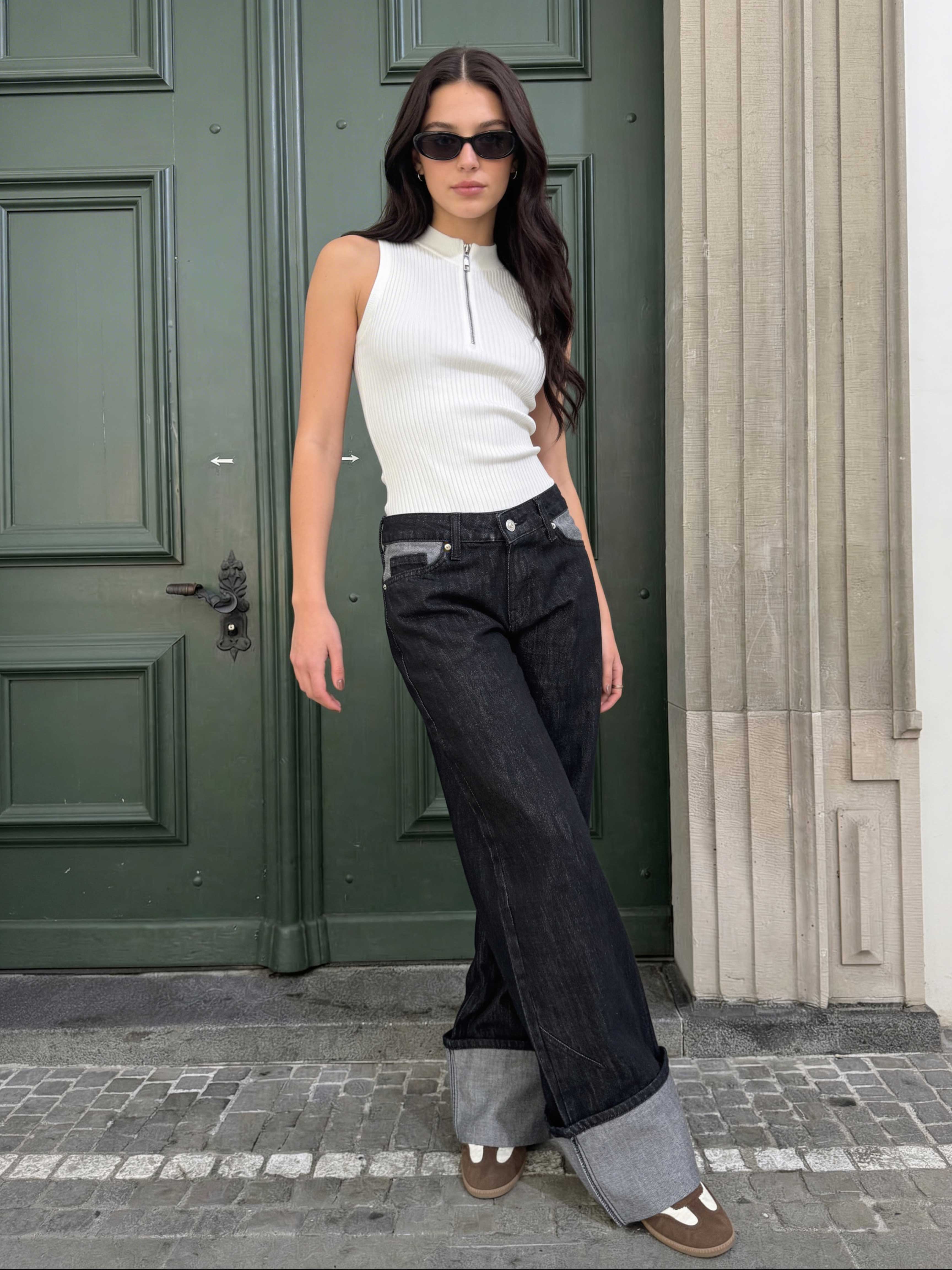 Baggy – Low-Waist Folded Black Raw Denim Jeans