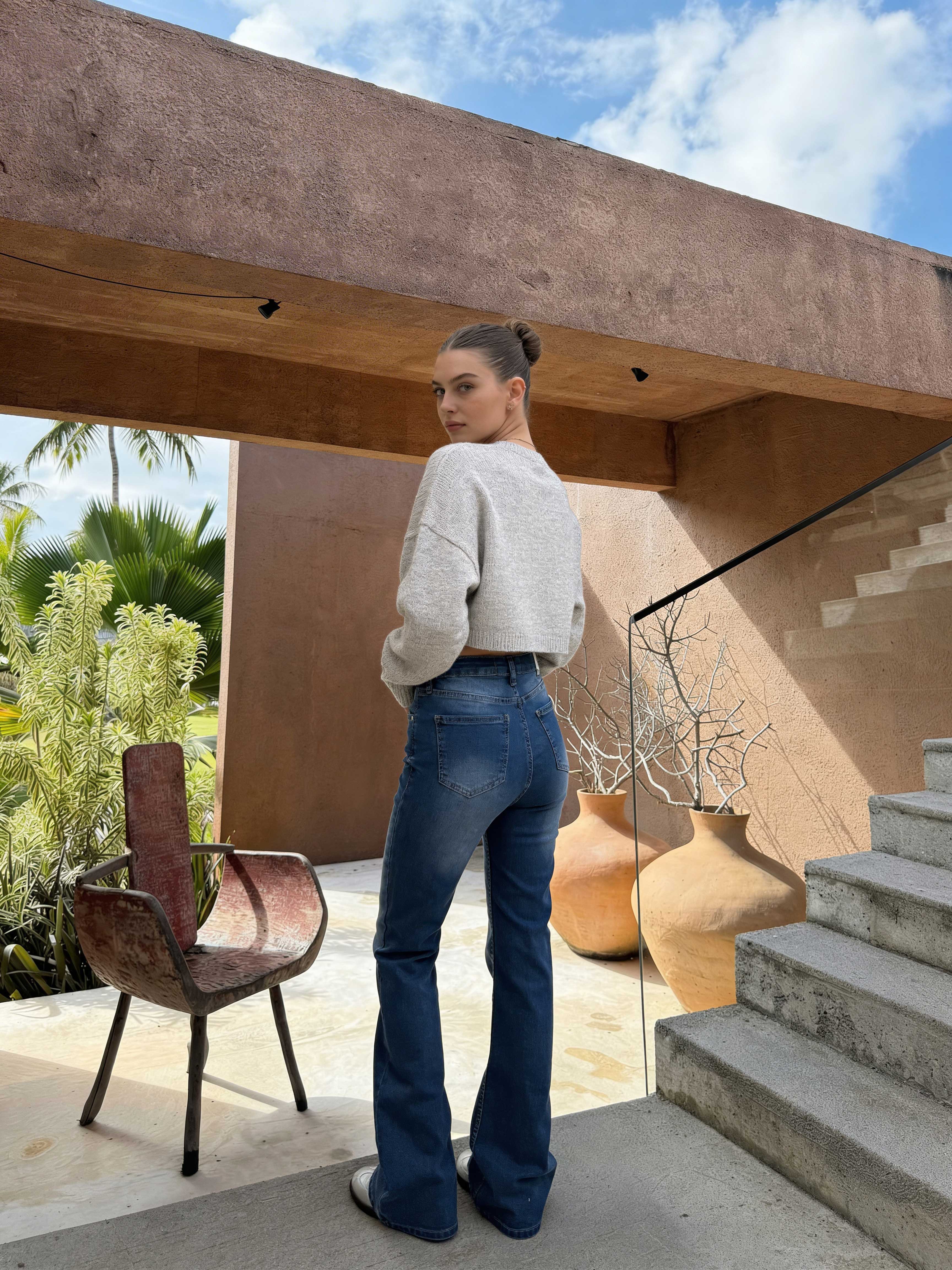 Flare – High-Waist Mid Blue Jeans