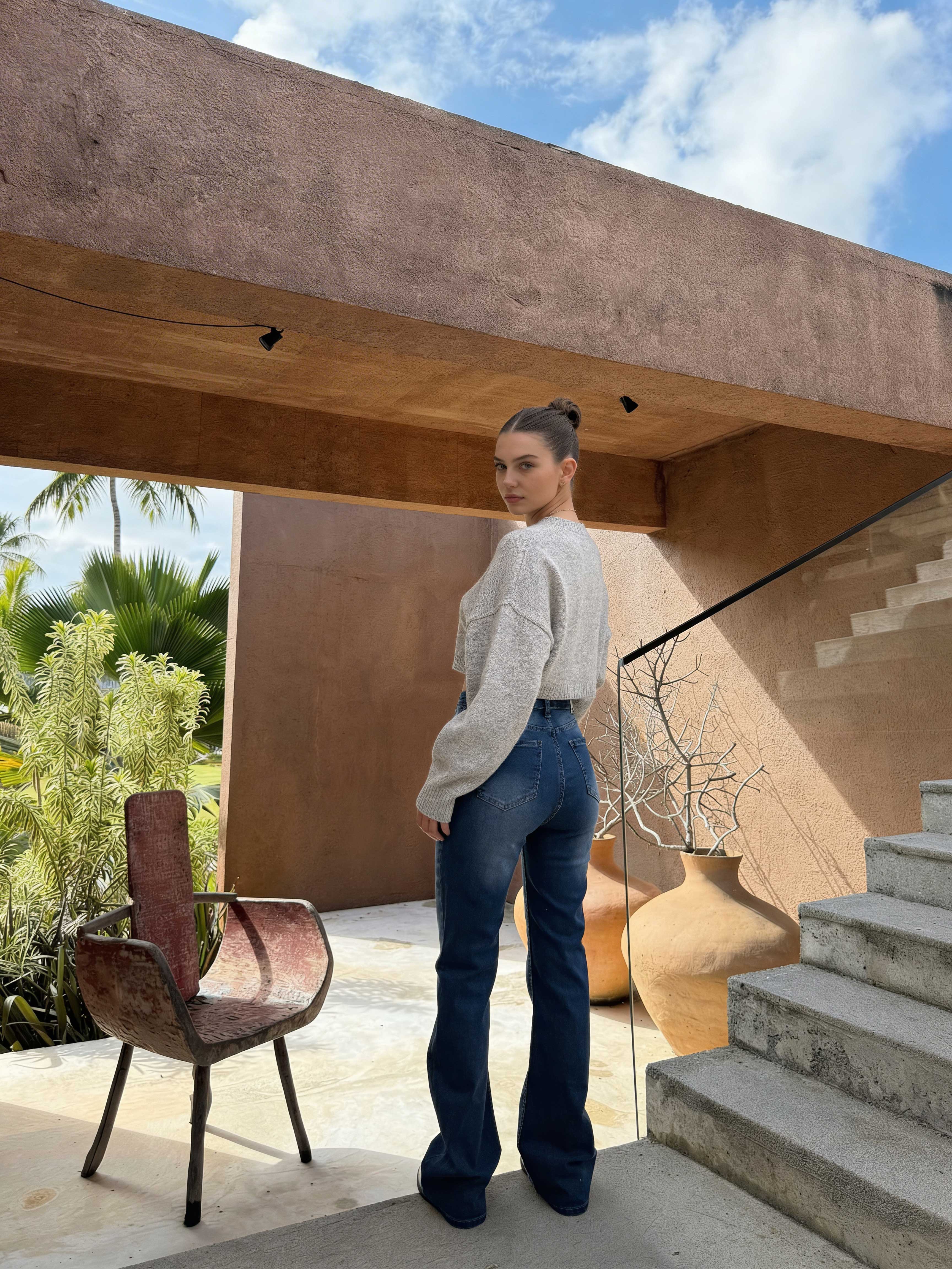 Flare – High-Waist Mid Blue Jeans