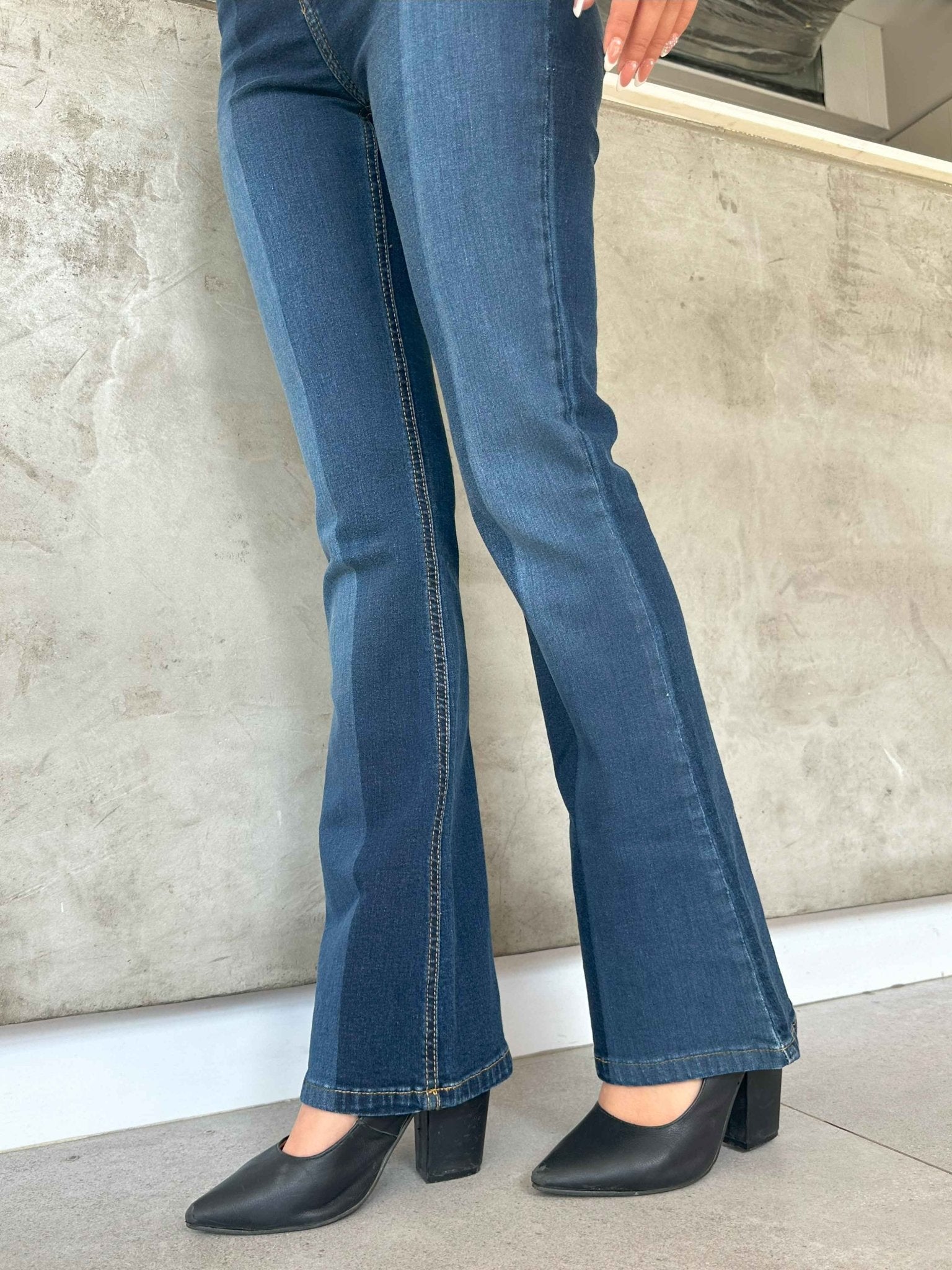 (Pre-order) Flared - Navy Blue 2 Tones Washed Jeans. FLARE CIZARO    - Cizaro Jeans