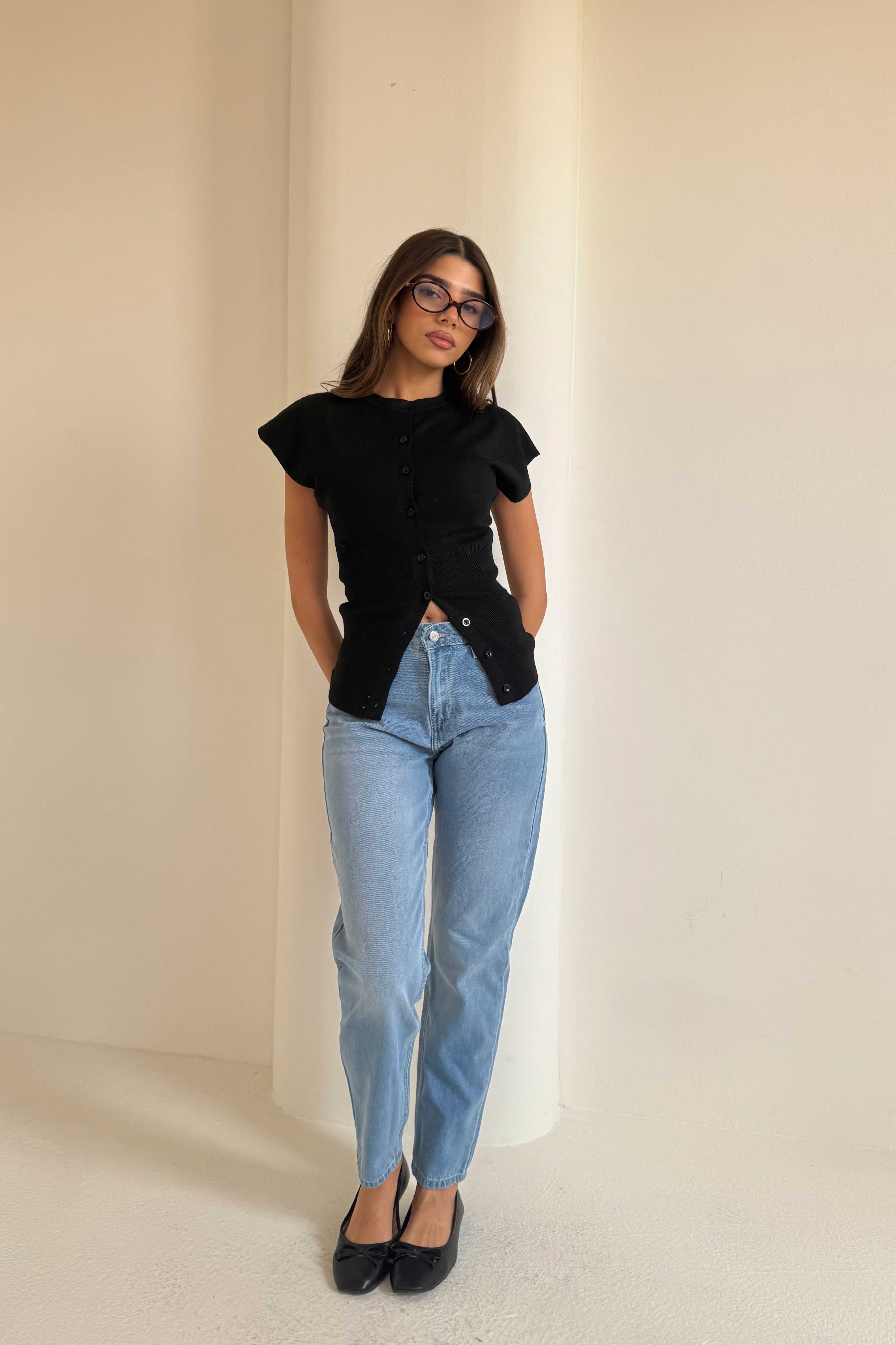 Mom Fit – Mid-Rise Powder Blue Jeans