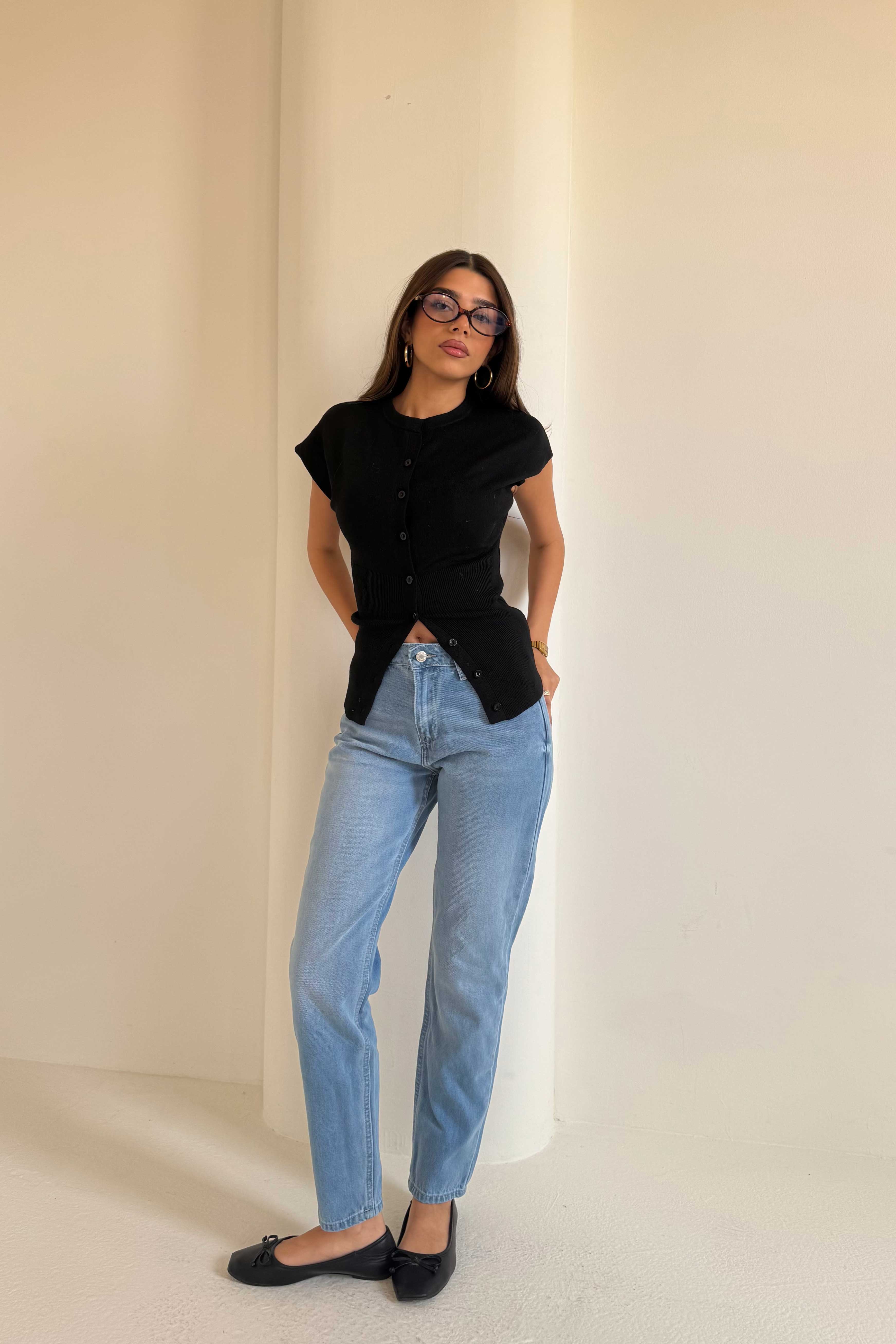 Mom Fit – Mid-Rise Powder Blue Jeans