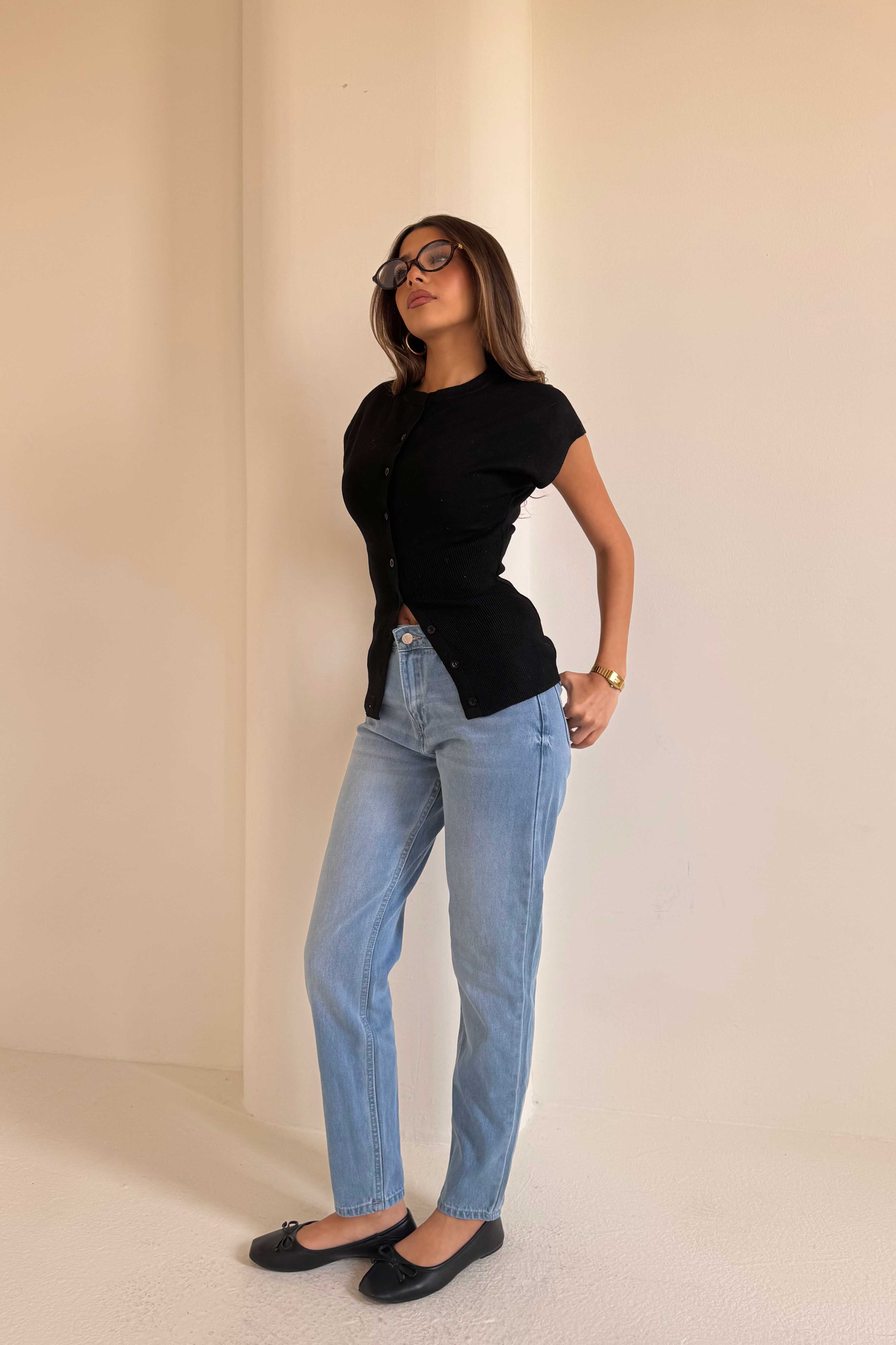 Mom Fit – Mid-Rise Powder Blue Jeans