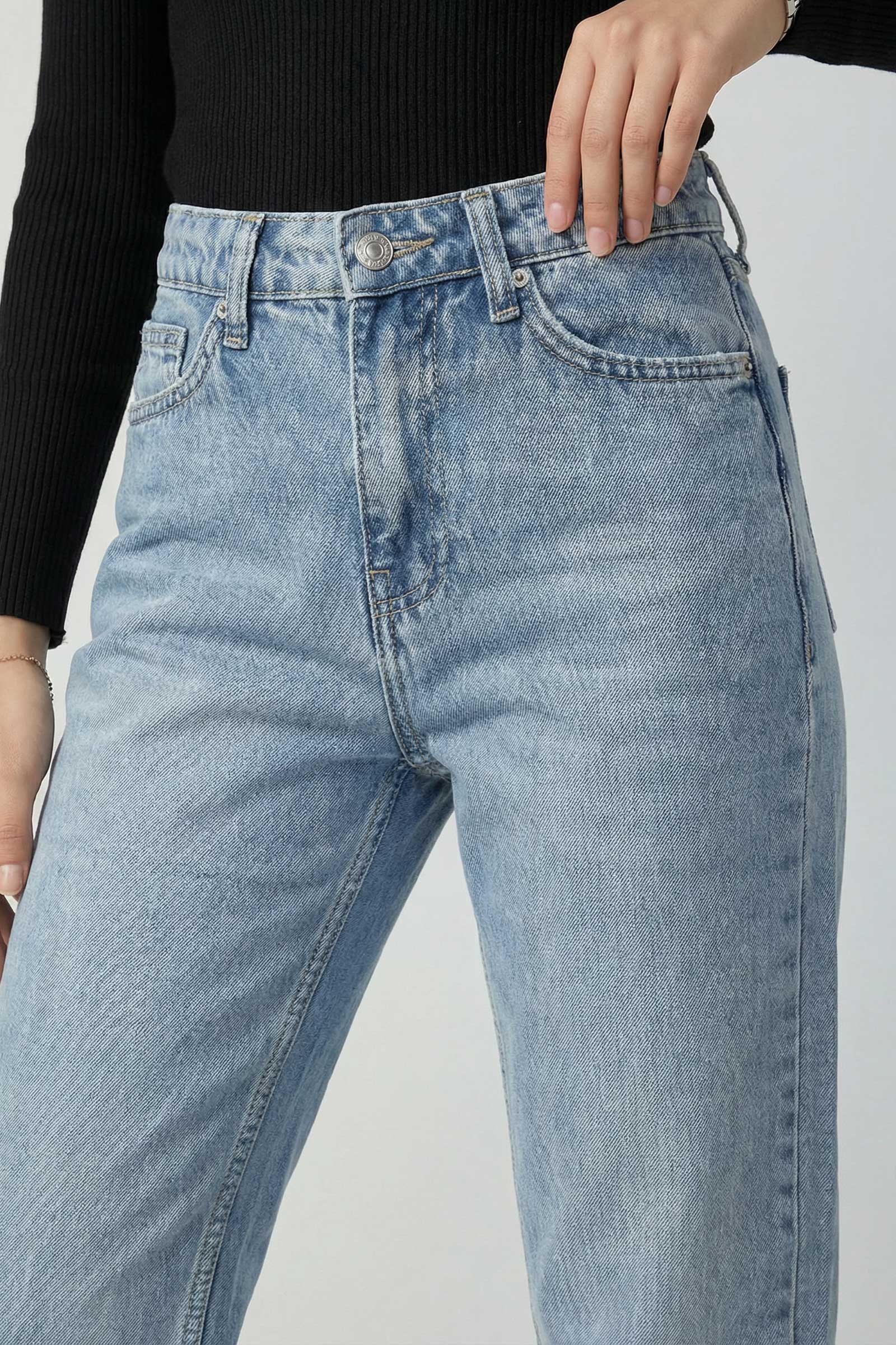 Mom Fit – High-Waist Light Vintage Blue Jeans Mom fit CIZARO - Cizaro Jeans