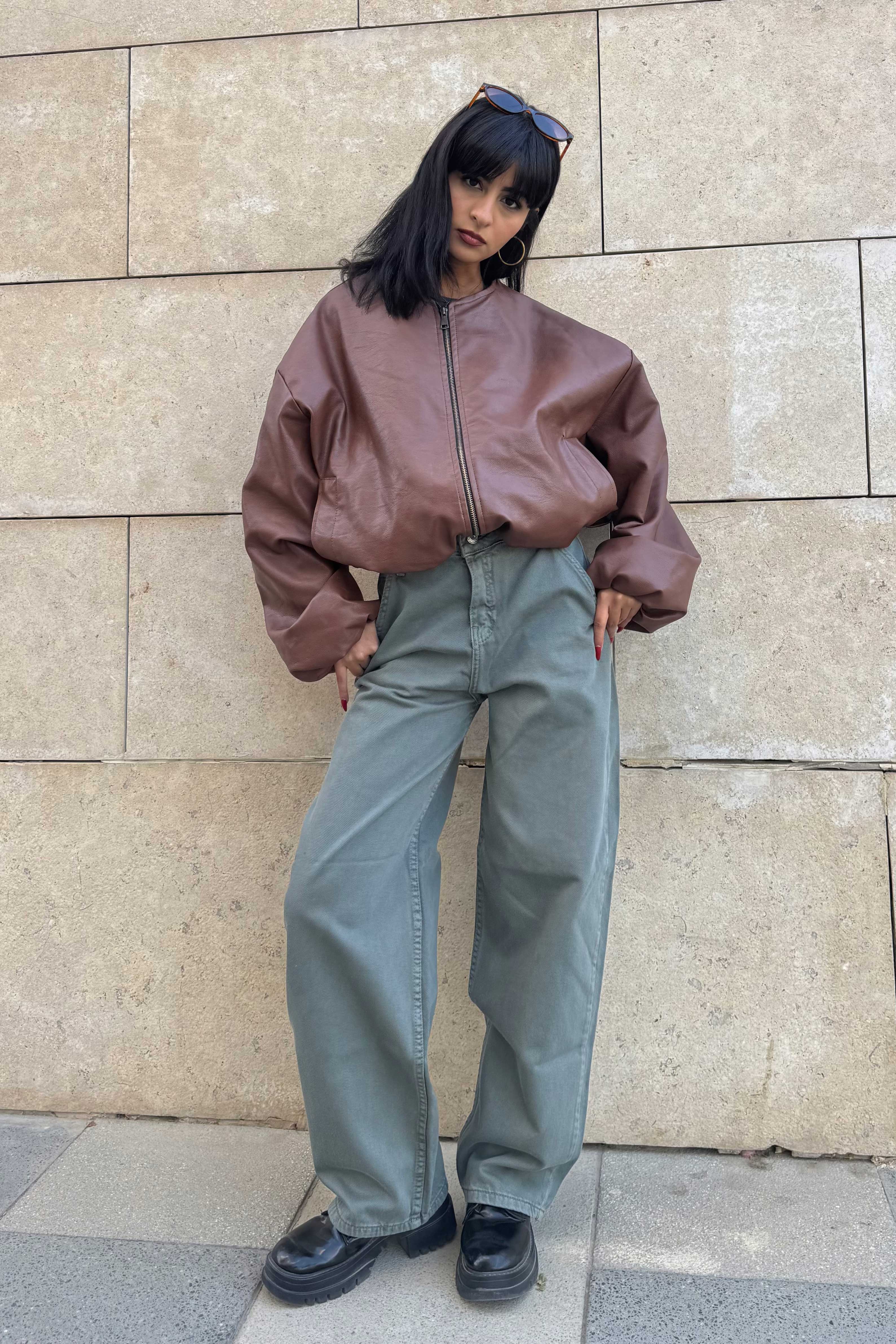 Skater – Mid-Rise Olive Jeans Skater CIZARO - Cizaro Jeans