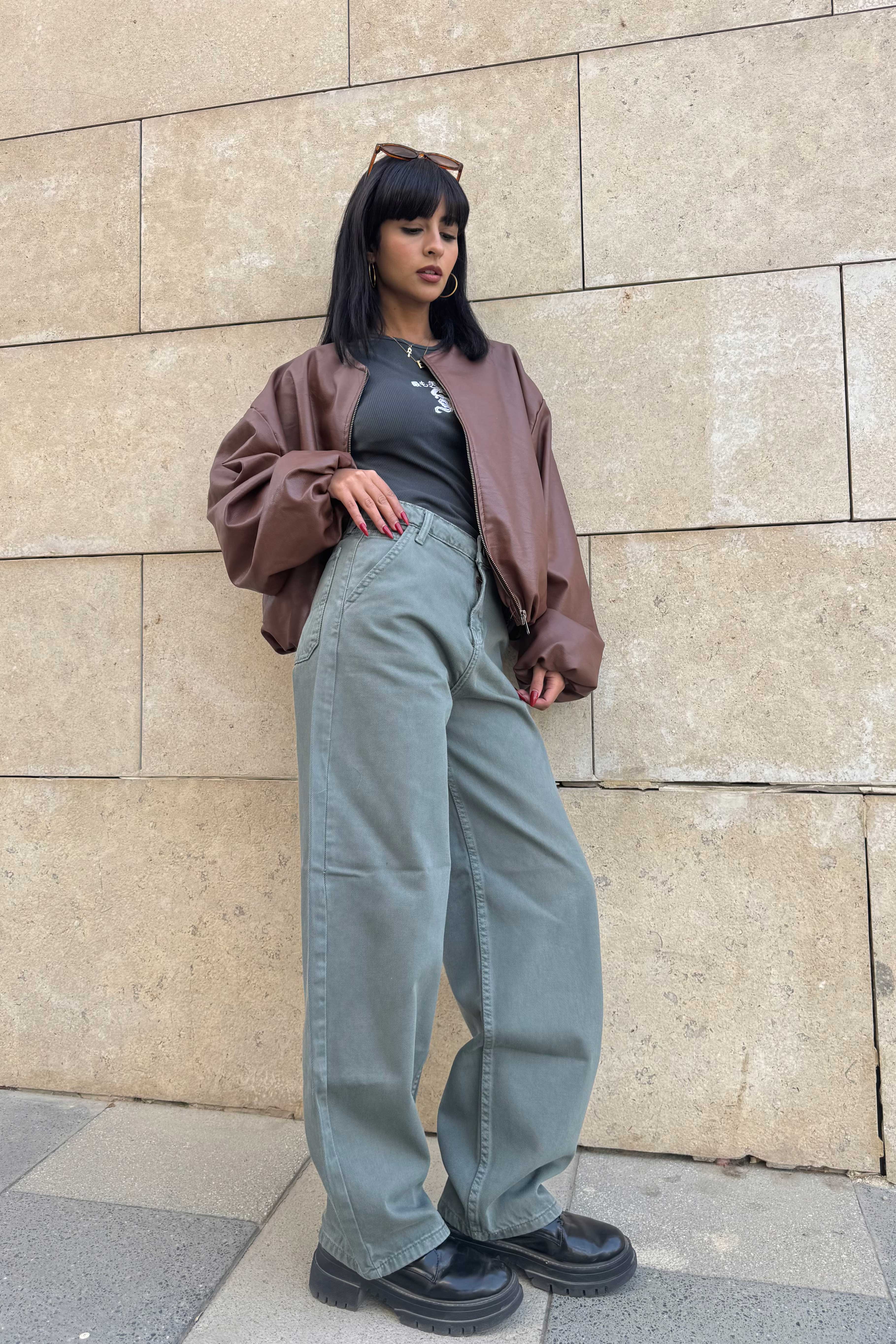 Skater – Mid-Rise Olive Jeans Skater CIZARO - Cizaro Jeans