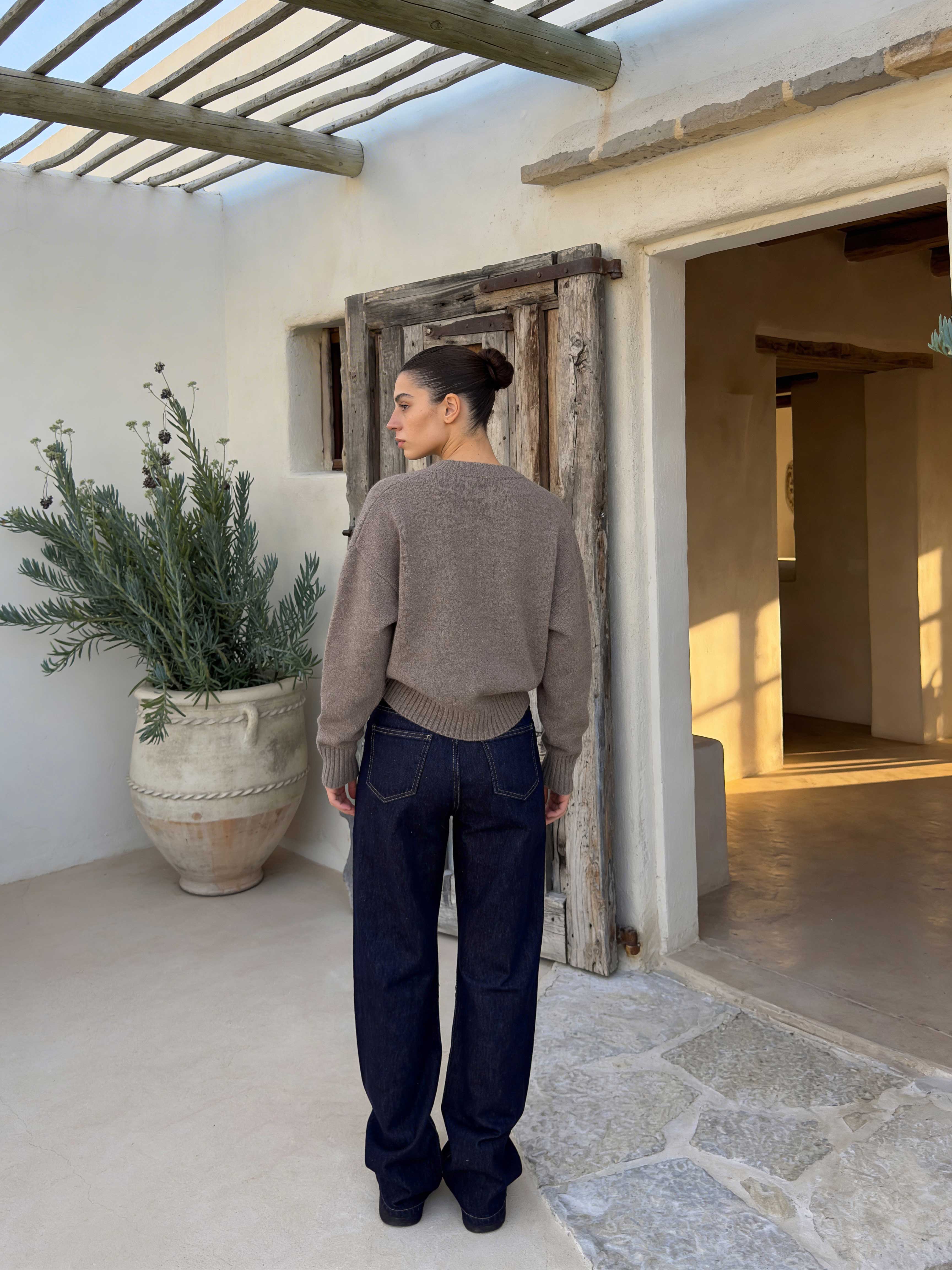 Straight-Leg – Mid-Rise Raw Denim Jeans