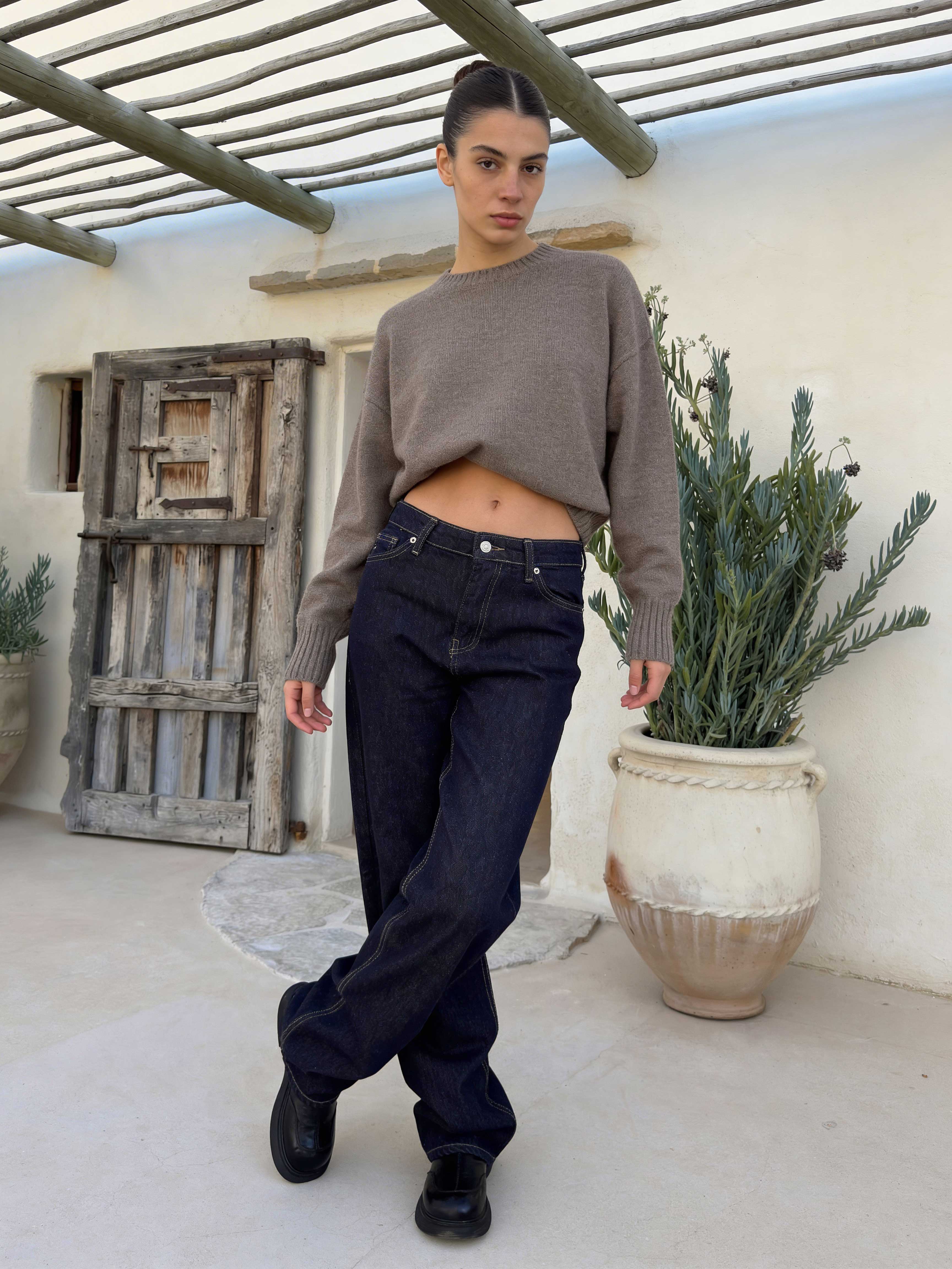 Straight-Leg – Mid-Rise Raw Denim Jeans