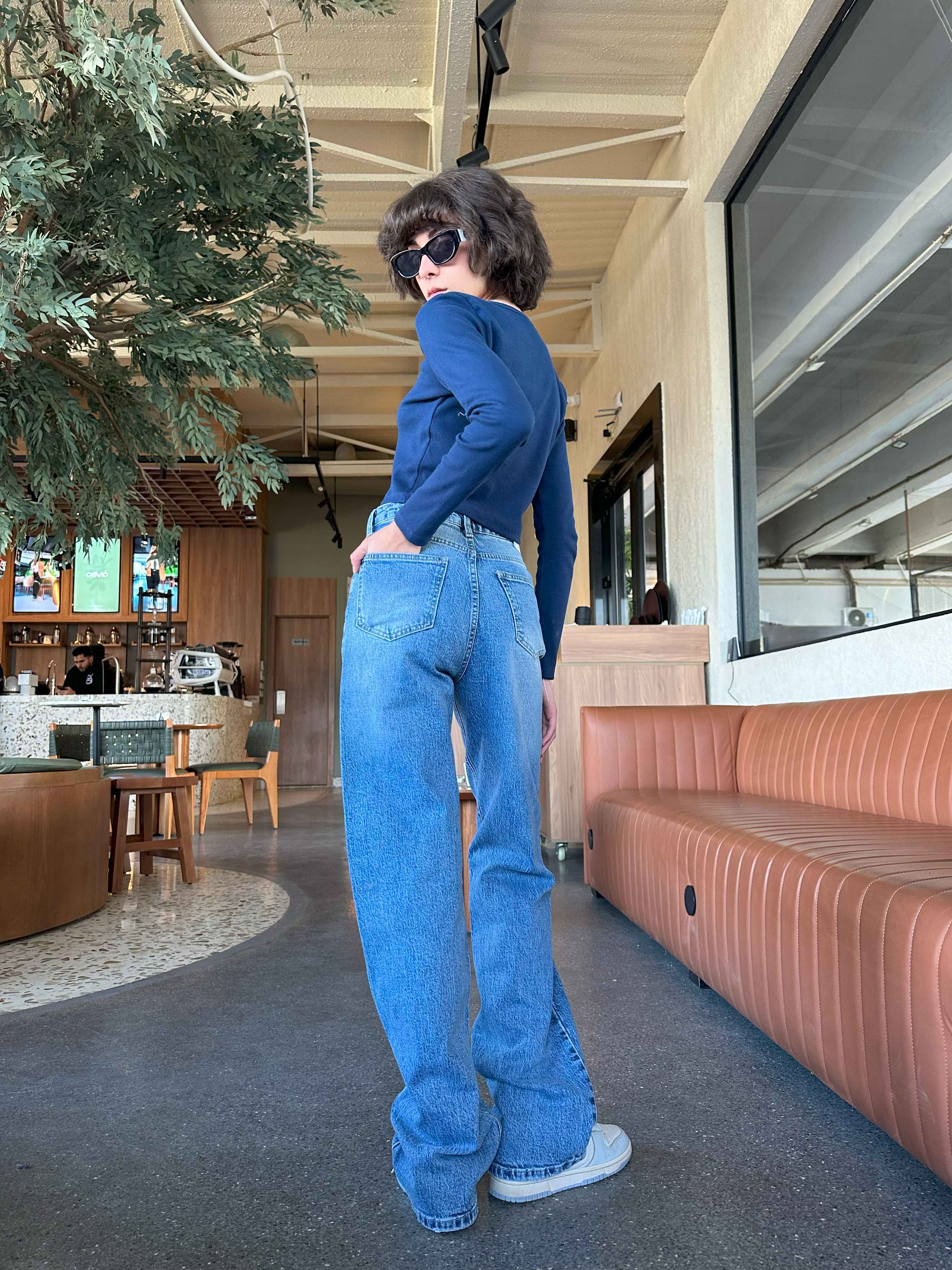 Ultra Comfort - Washed Blue Straight-Cut Jeans