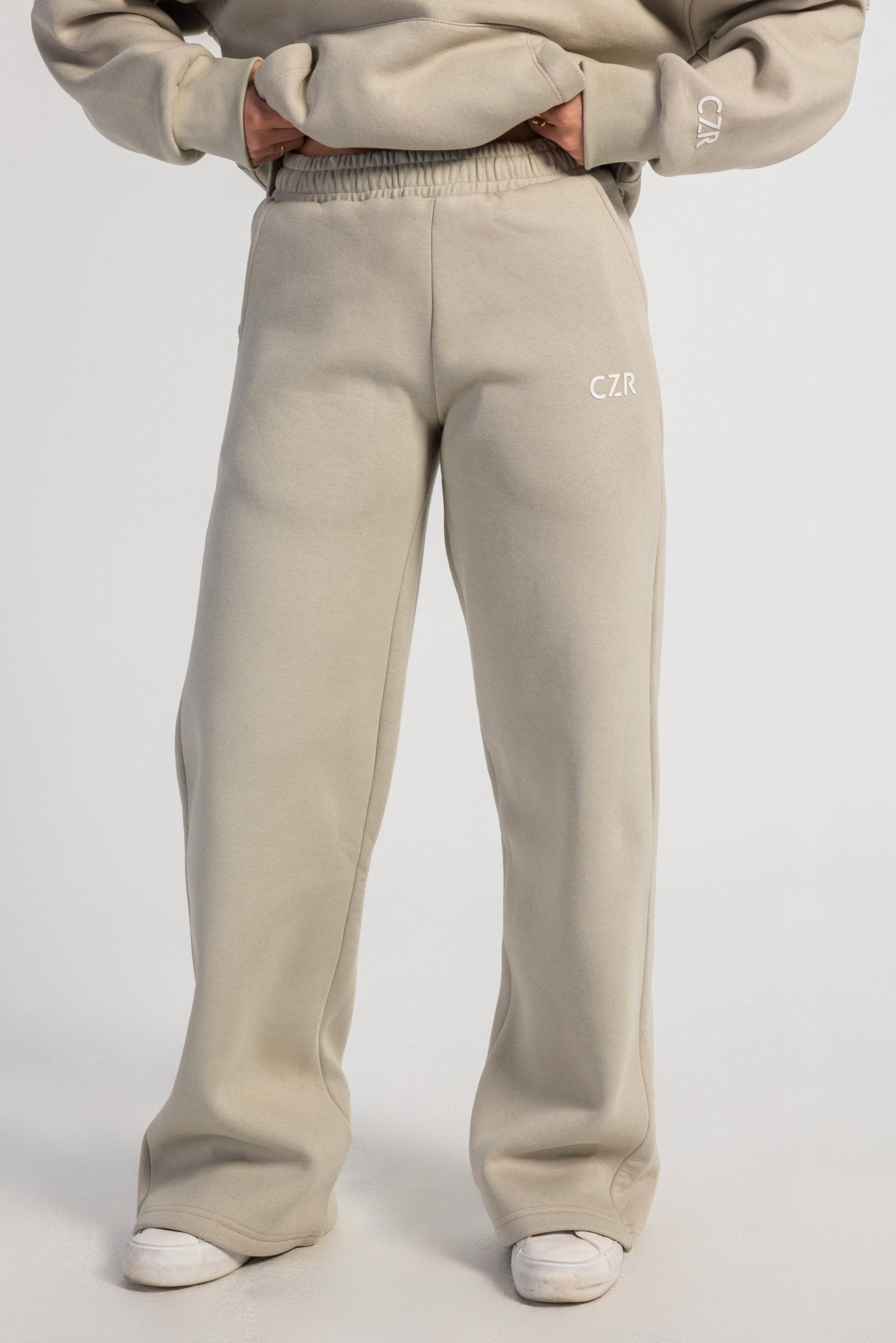 Wide-Leg Sweatpants In Ecru White sweatpant CIZARO - Cizaro Jeans