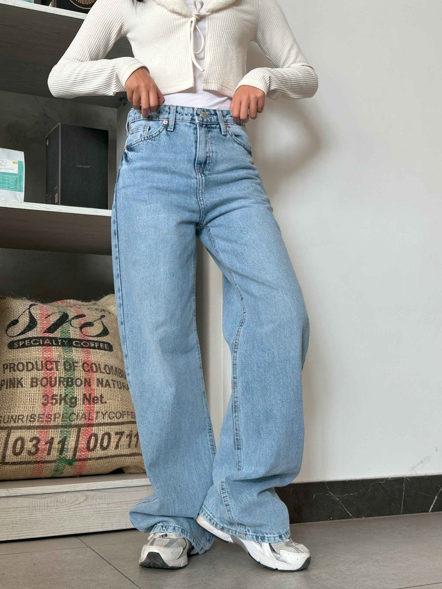 Wide Leg - Soft Iced Blue Wash Jeans. Wide Leg CIZARO - Cizaro Jeans