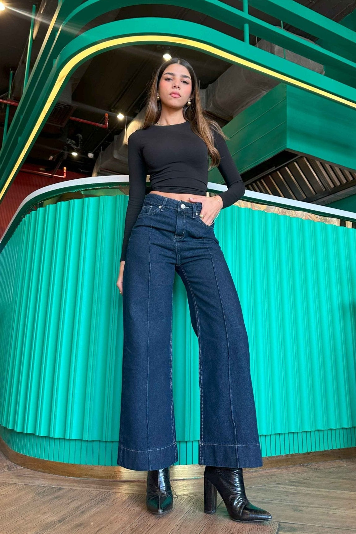 Cropped Wide Leg - Navy Blue Wash Jeans. Wide Leg CIZARO - Cizaro Jeans