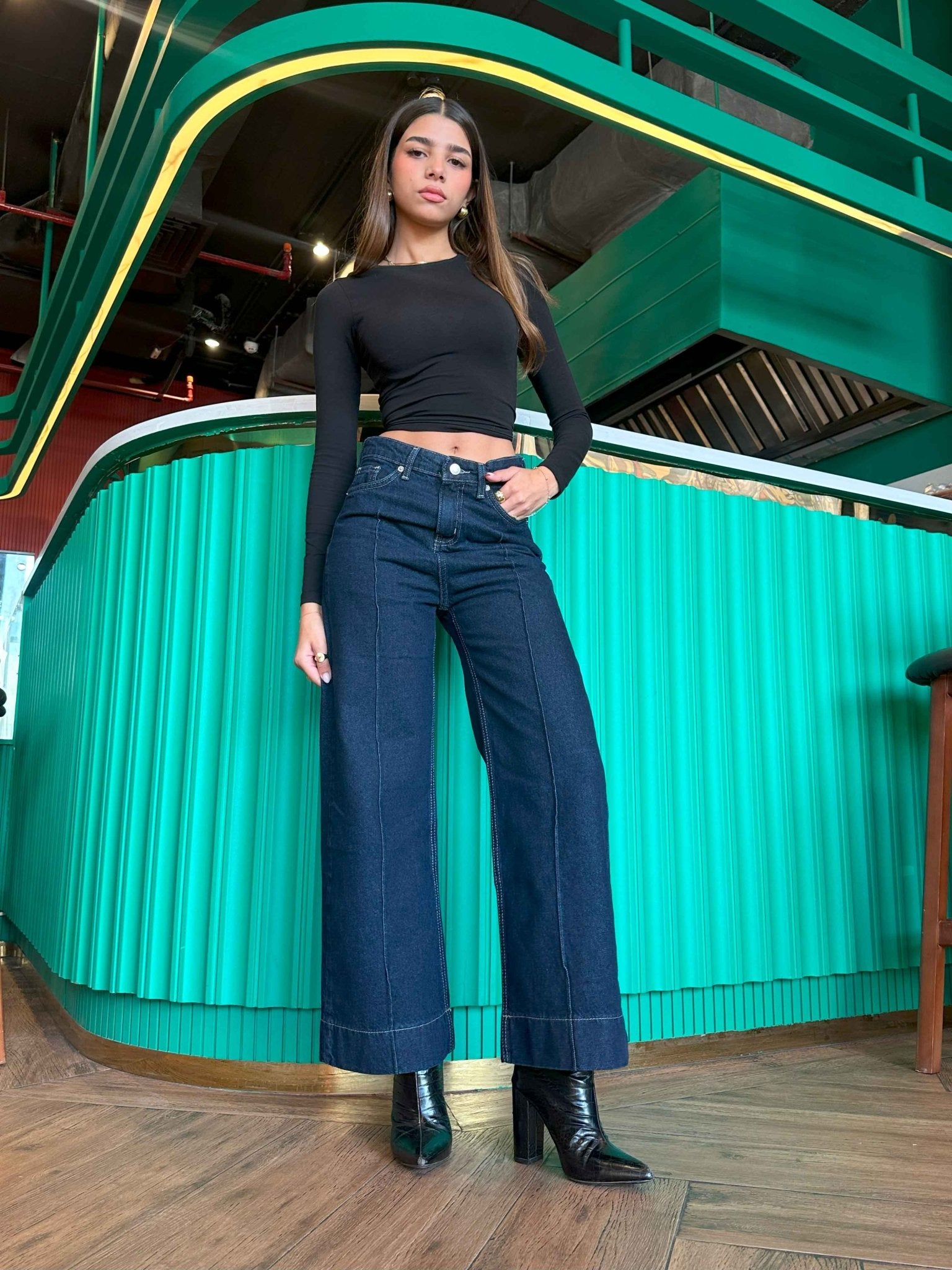 Cropped Wide Leg - Navy Blue Wash Jeans. Wide Leg CIZARO - Cizaro Jeans