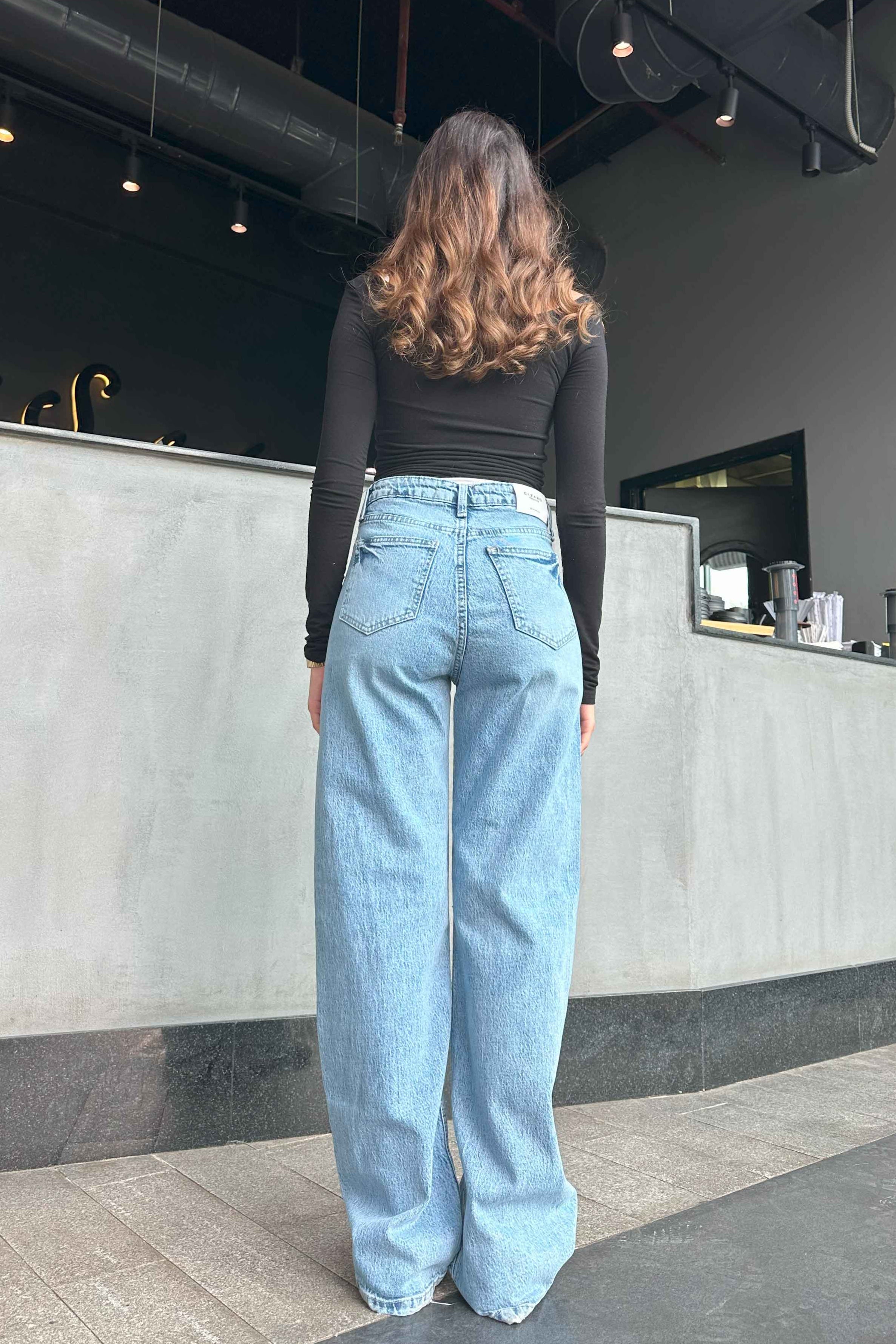 Ultra Comfort Wide Leg - Light Iced Blue Wash Jeans. Wide Leg CIZARO - Cizaro Jeans