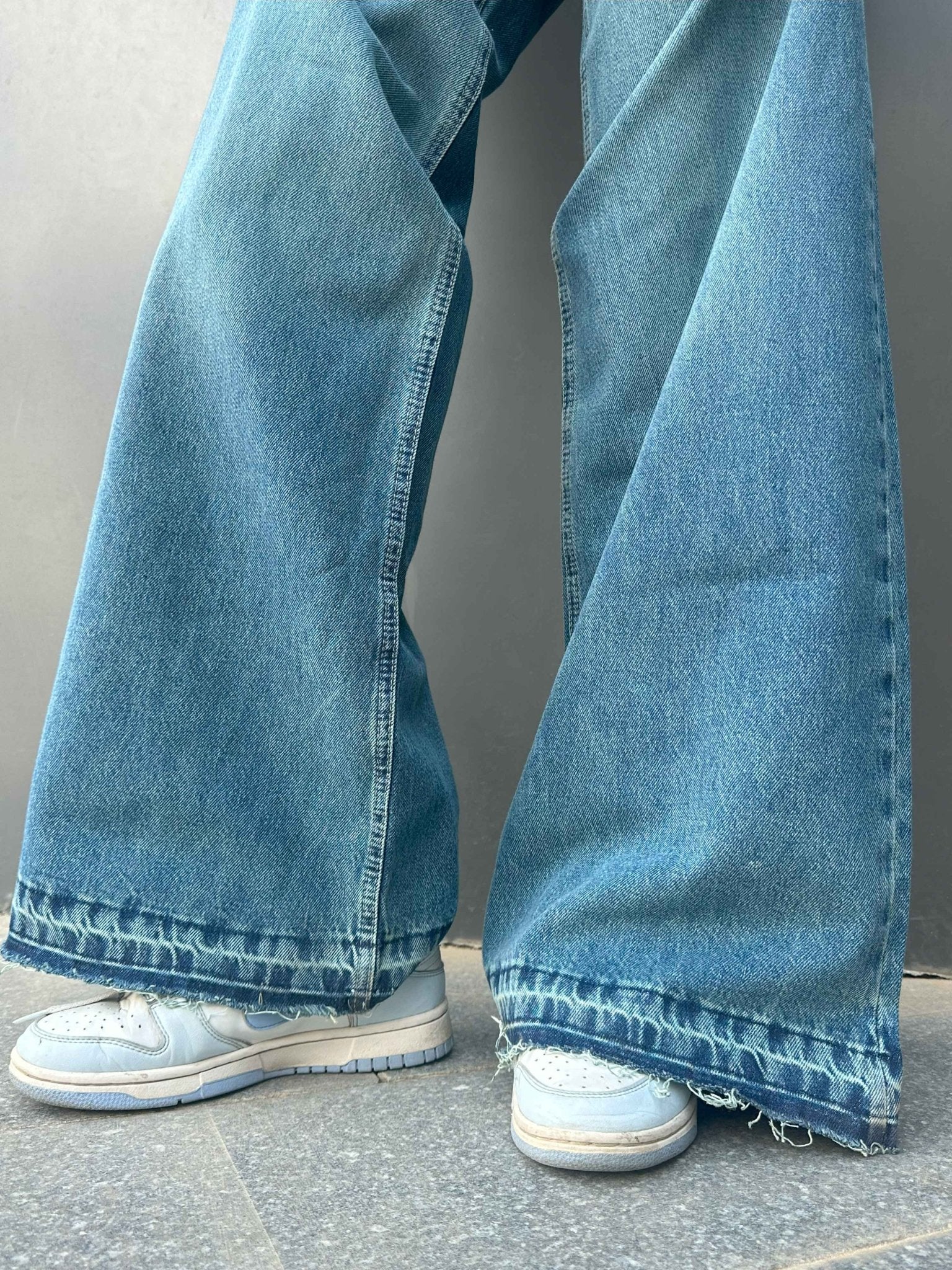 Extreme Wide Leg - Mid Vintage Blue Green Raw Hems Jeans. Wide Leg CIZARO    - Cizaro Jeans