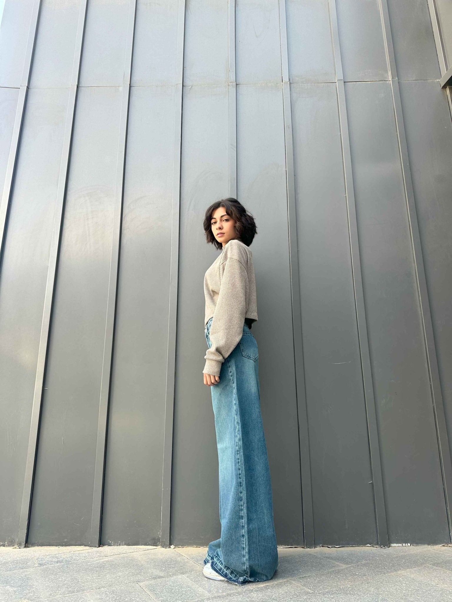 Extreme Wide Leg - Mid Vintage Blue Green Raw Hems Jeans. Wide-Leg CIZARO - Cizaro Jeans