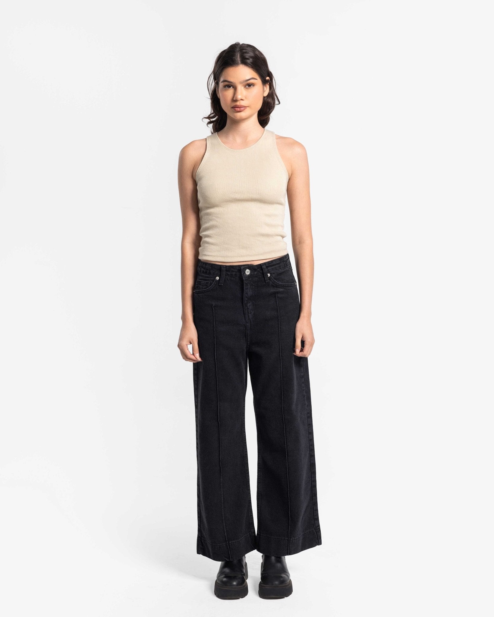 Cropped Wide Leg - Black Jeans. Wide Leg CIZARO - Cizaro Jeans