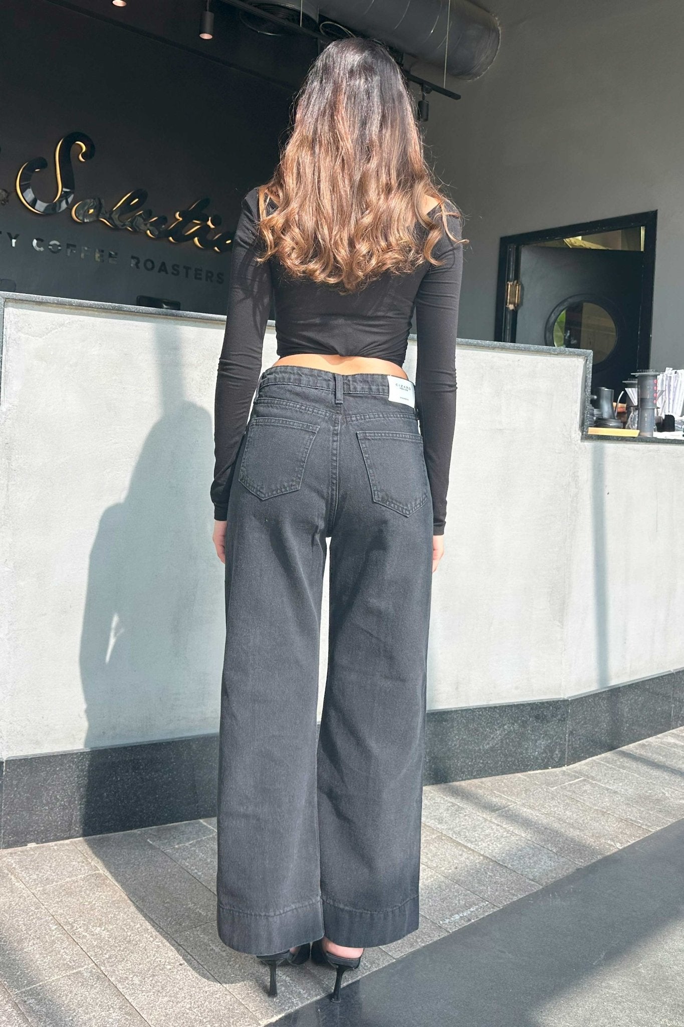 Cropped Wide Leg - Black Jeans. Wide Leg CIZARO - Cizaro Jeans