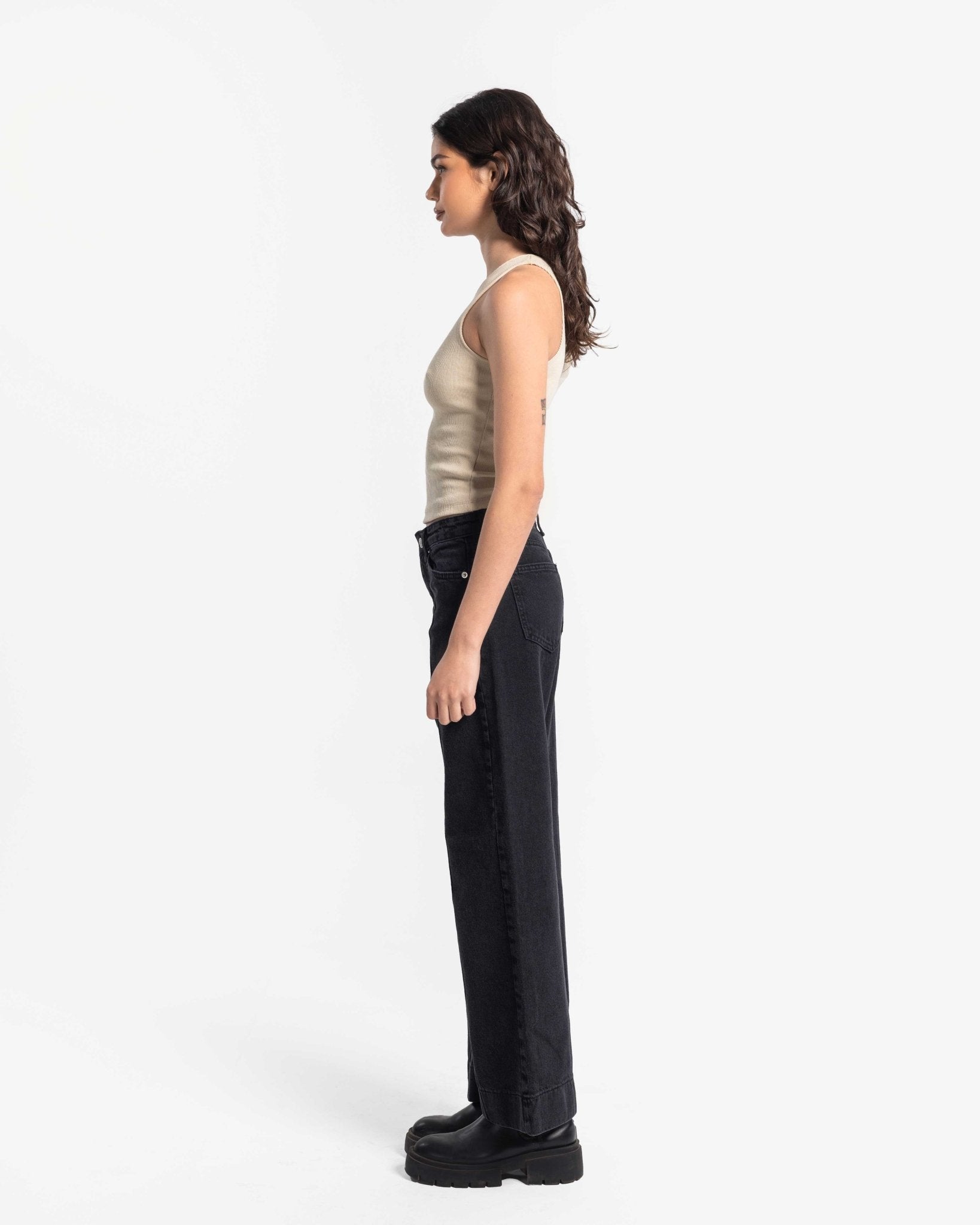 Cropped Wide Leg - Black Jeans. Wide Leg CIZARO - Cizaro Jeans