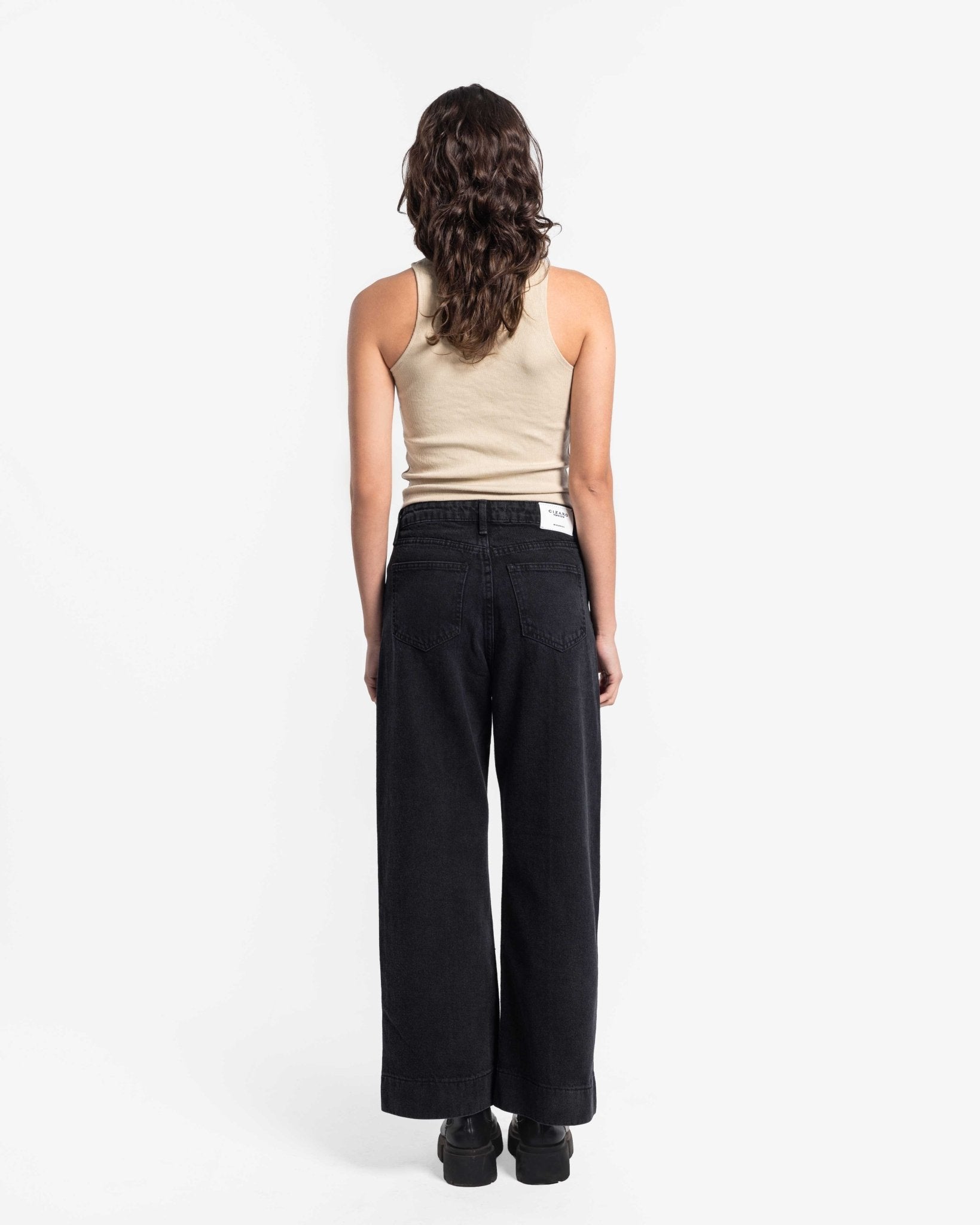 Cropped Wide Leg - Black Jeans. Wide Leg CIZARO - Cizaro Jeans