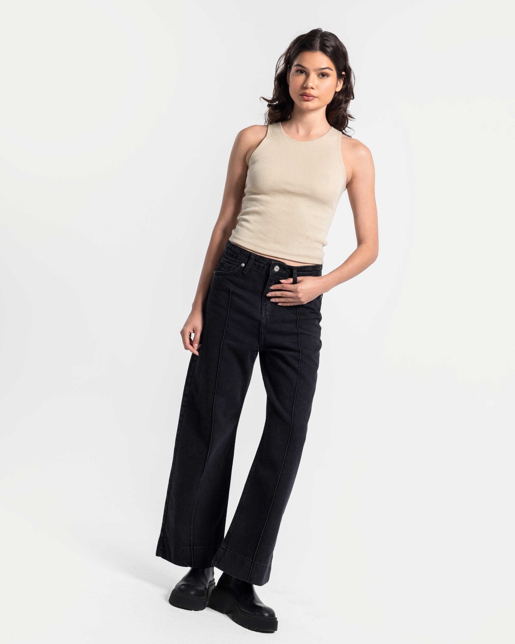 Cropped Wide Leg - Black Jeans. Wide Leg CIZARO - Cizaro Jeans