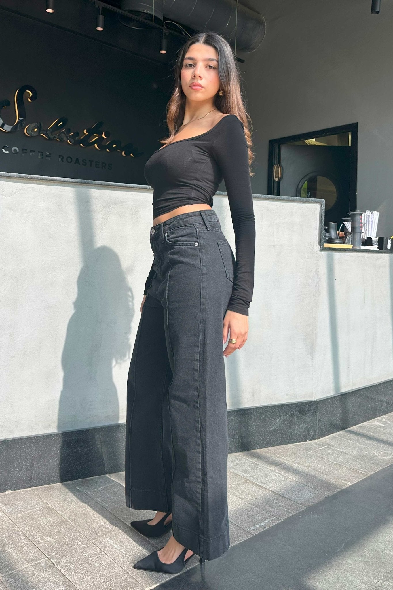 Cropped Wide Leg - Black Jeans. Wide Leg CIZARO - Cizaro Jeans