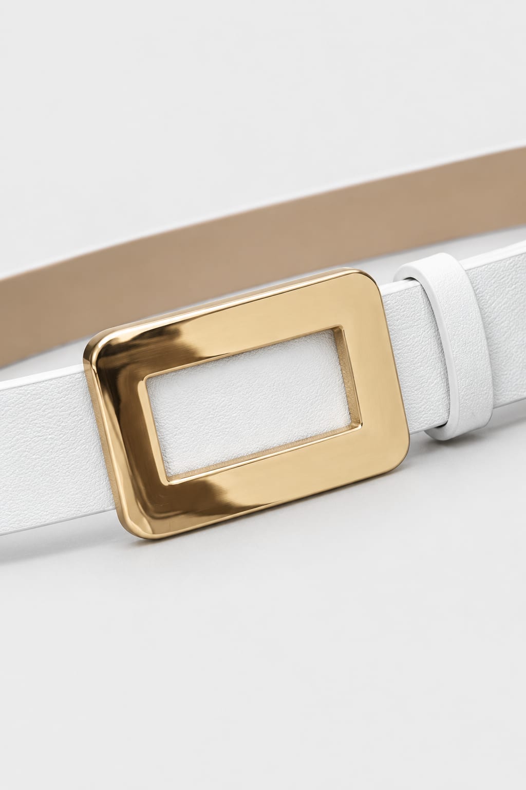 White Gold-Buckle Belt