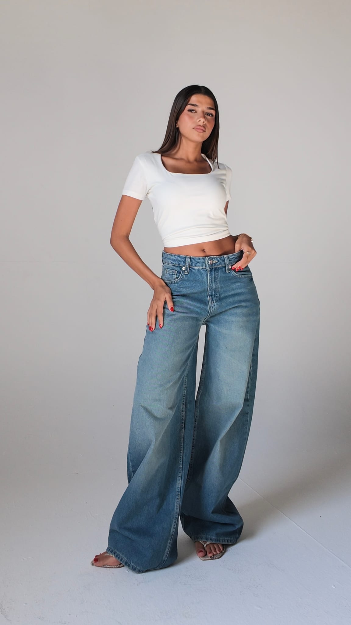 Women's Baggy Barrel High-Waist Vintage Blue Jeans – Cizaro (view 3)