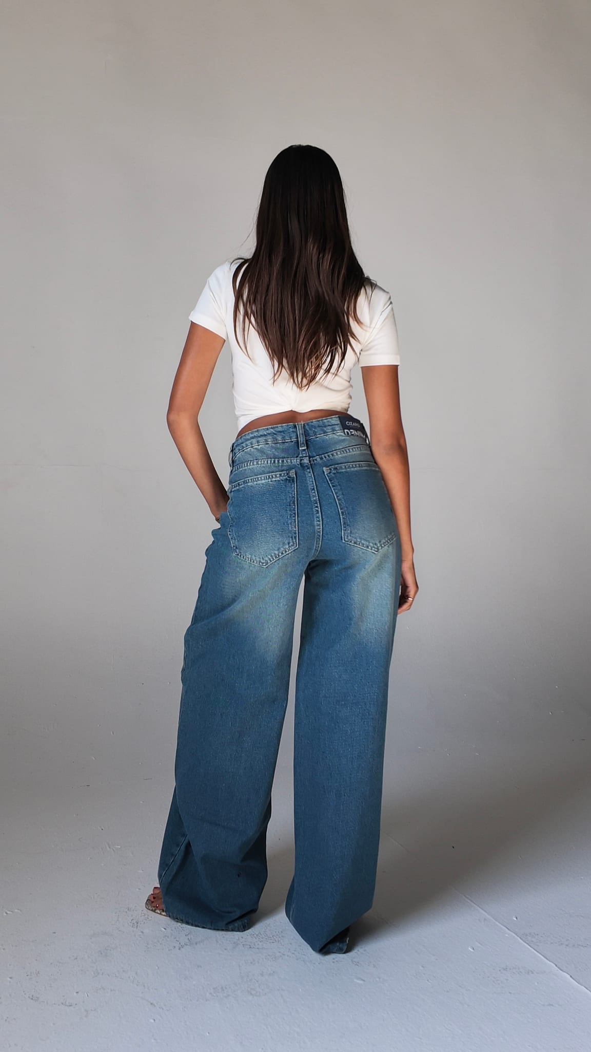 Women's Baggy Barrel High-Waist Vintage Blue Jeans – Cizaro (view 5)