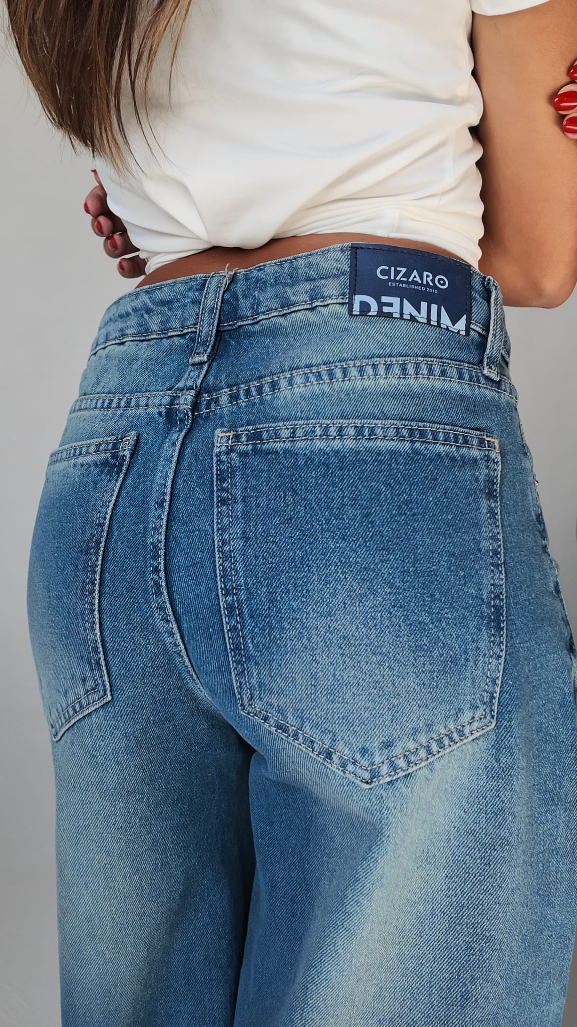Women's Baggy Barrel High-Waist Vintage Blue Jeans – Cizaro (view 8)