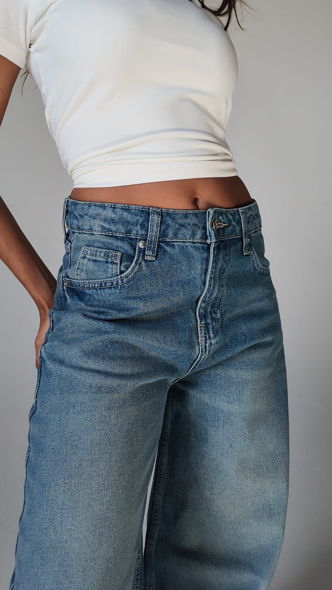 Women's Baggy Barrel High-Waist Vintage Blue Jeans – Cizaro (view 9)